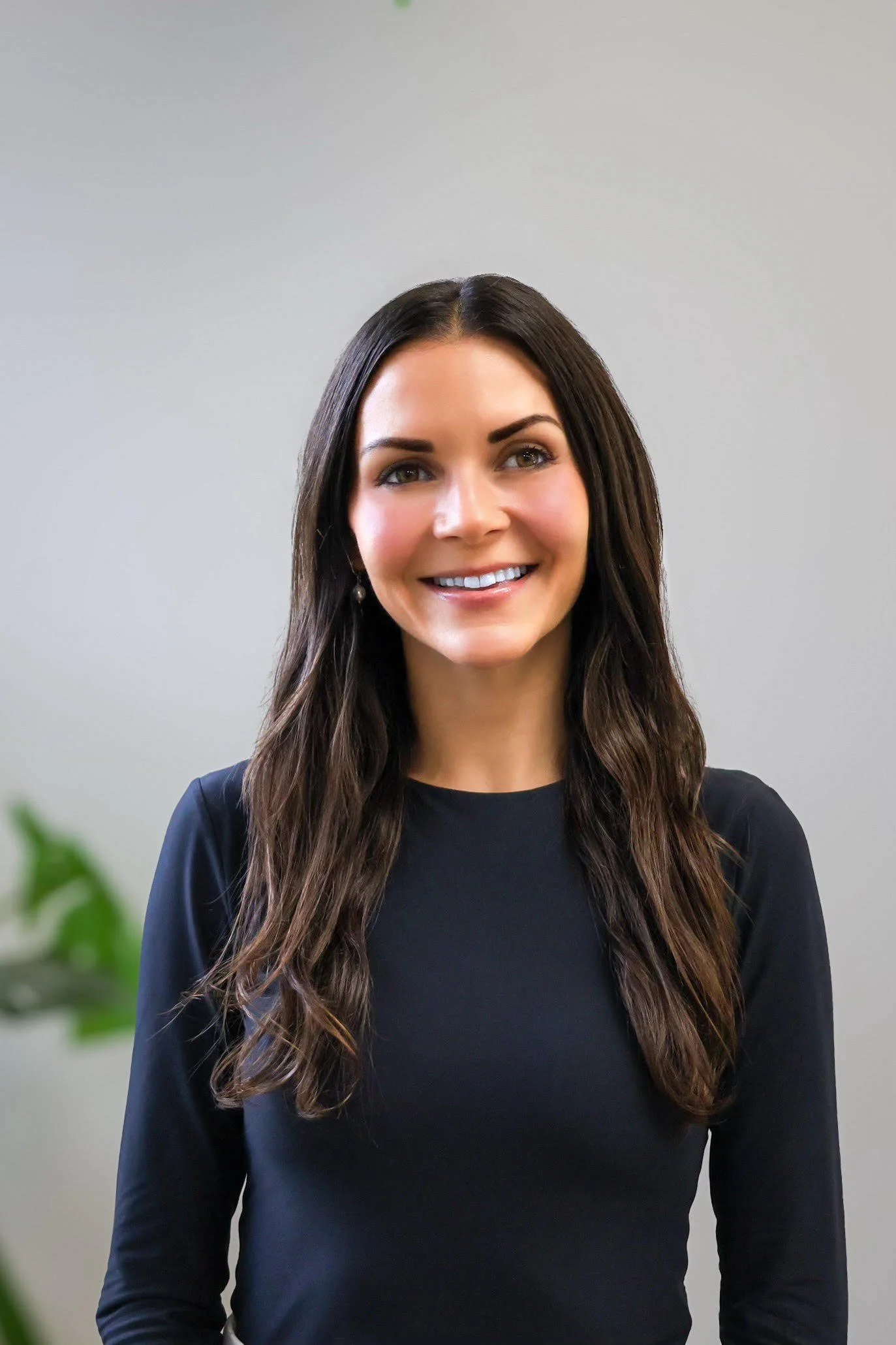 Professional headshot of Sarah Notebaert, licensed clinical social worker and therapist serving the Main Line and Greater Pennsylvania area.