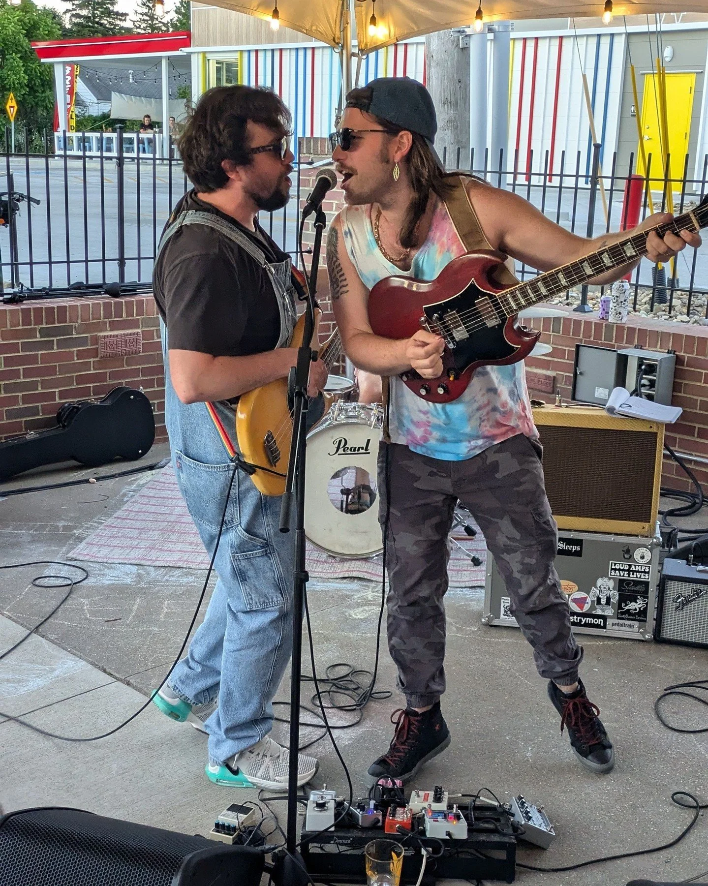 🎶 Athens Westside Porchfest Debuts!
Westside - Best Side!!!
The first-ever Westside Porchfest is happening: 
📅 Saturday, May 16, 2026
🕛 Noon&ndash;6 PM

Live music on neighborhood porches and at Westside businesses, plus art, food, and a community