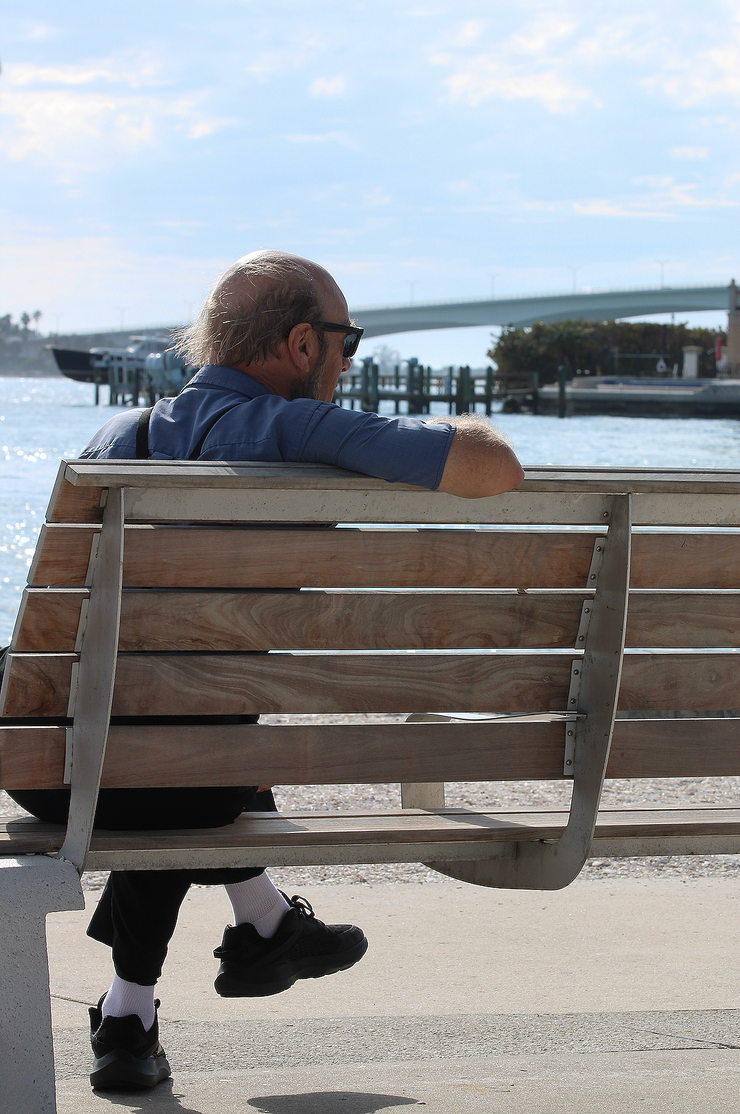 Eva Engel, The Moments We Leave Behind: Human Loneliness #2, Canon EF 70-200mm, 2026