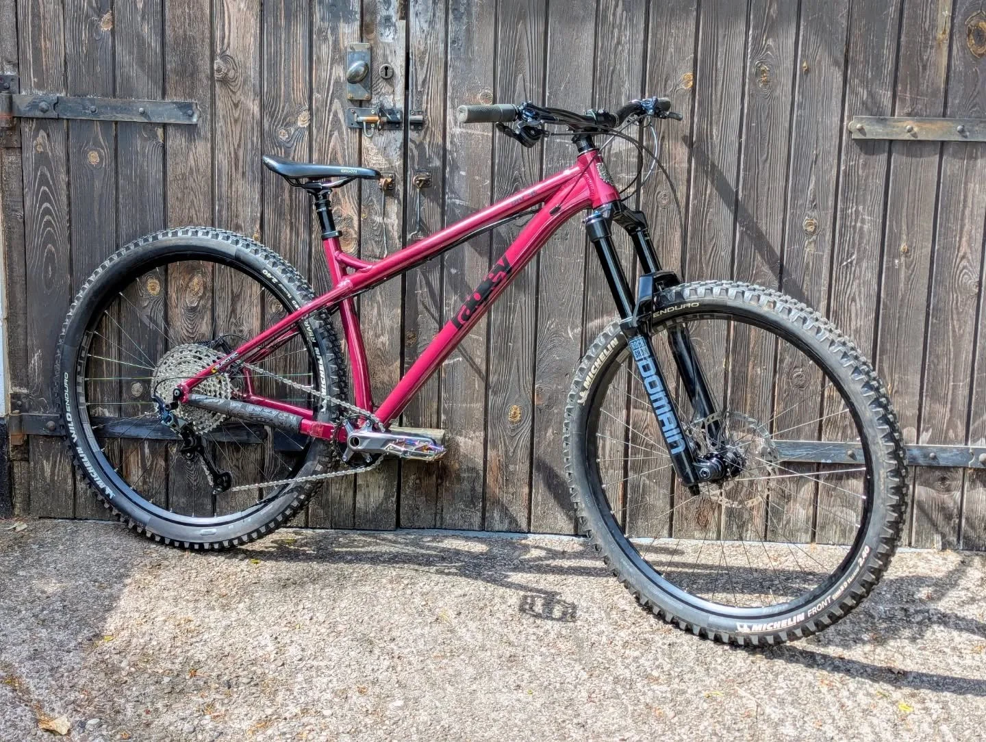 // FOR SALE //

YEP - THIS BIKE IS BACK! If you wanted it first time round and missed it, now's your chance!

Absolutely beautiful and like-new Ragley Big Al 29er &ndash; Size Large &ndash; Big spec

Aggressive alloy trail hardtail with progressive g