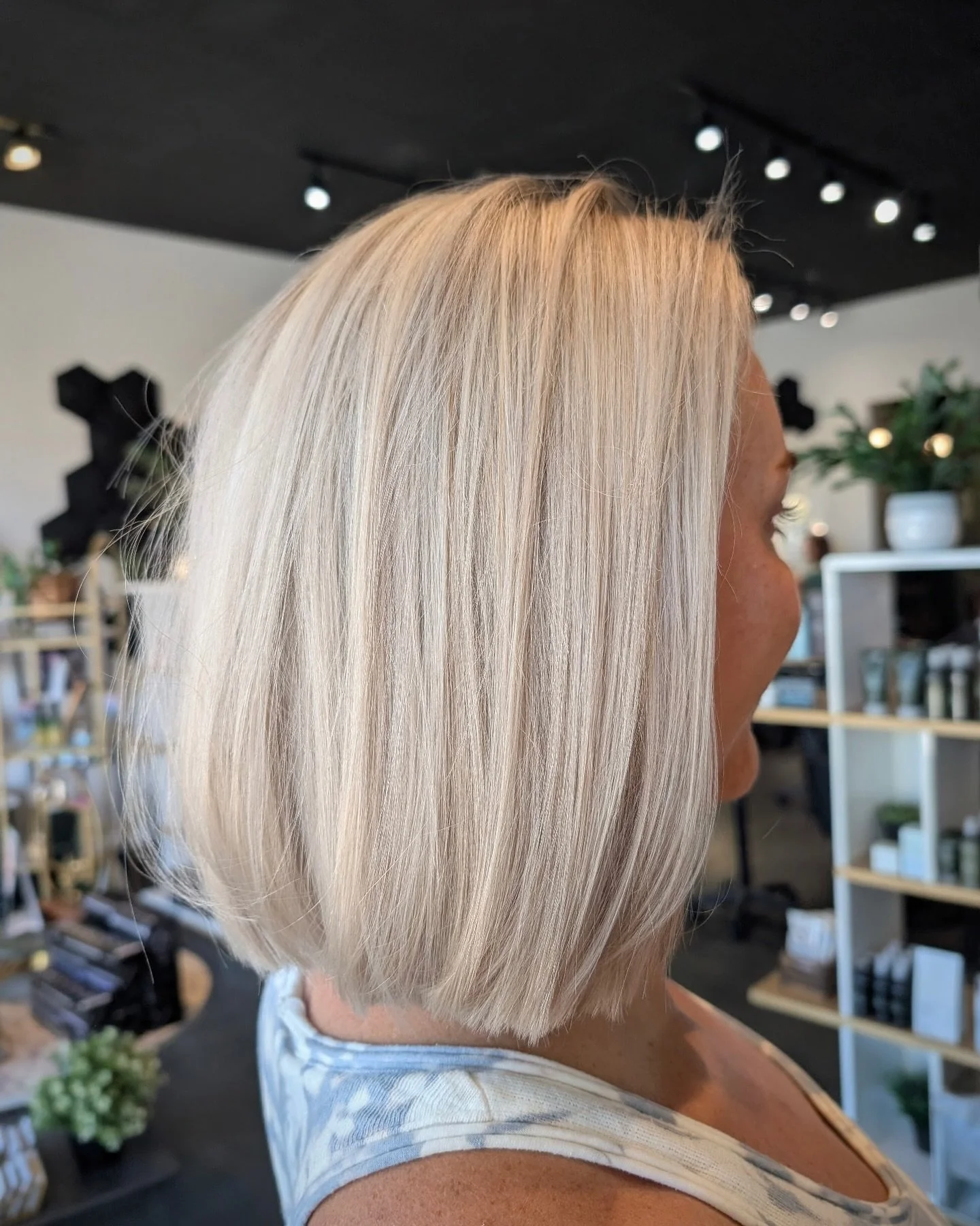 A bright, icy blonde bob that does everything &mdash; sleek, healthy, and perfectly tailored. ❄️✨

Hair by 👉 @hairsbylisa 

Coloroom Salon, Coloroom Hair, Loveland Salon, Fort Collins Salon, Northern Colorado Hair, NoCo Salon, Colorado Blonde, Blond