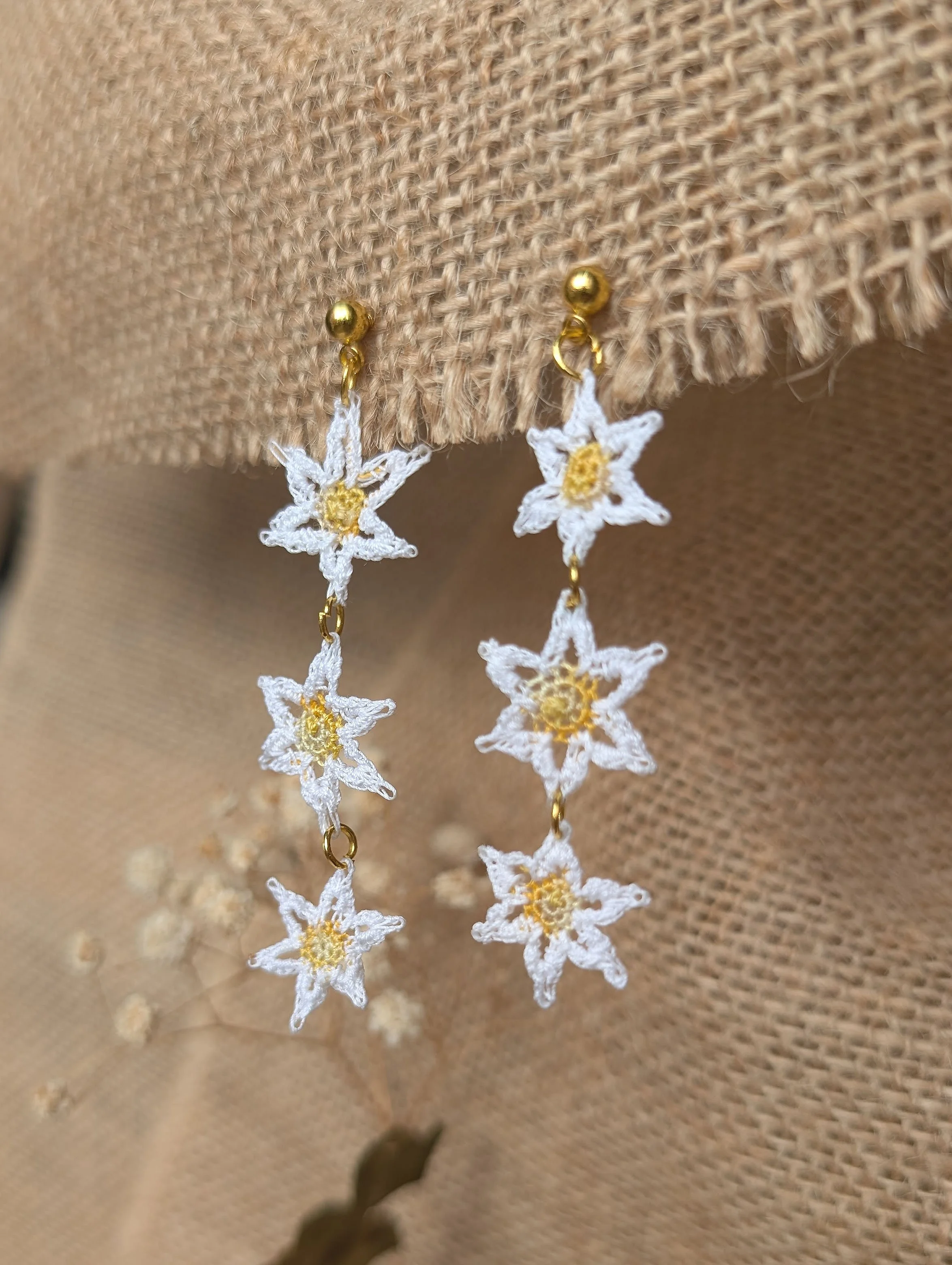 Daisy Chain 1.jpg