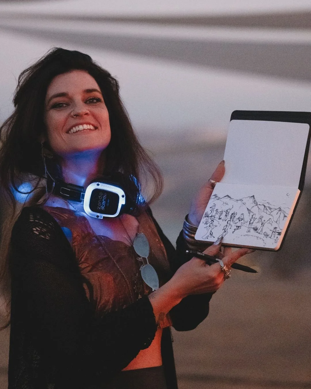 ✨ Inspiration can hit at any time and when you&rsquo;re surrounded by powerful, talented women, it just flows through you.  #GoldDustWomxn #womeninspirewomen. #ReAwakeIn

@roshi_littlelight 📸