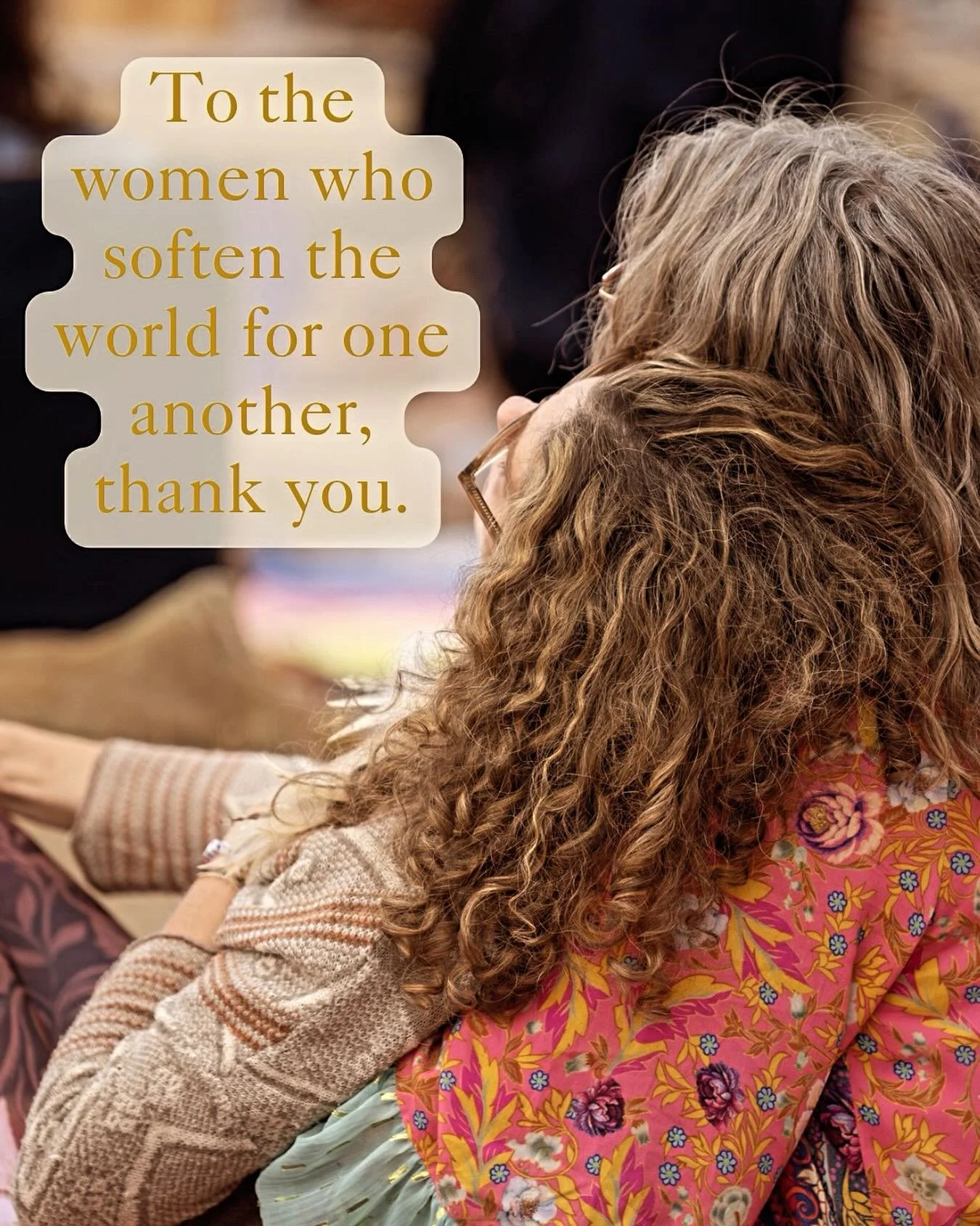 Tag your special friend who helps make your world a better place. ✨💛✨

📷 @roshi_littlelight