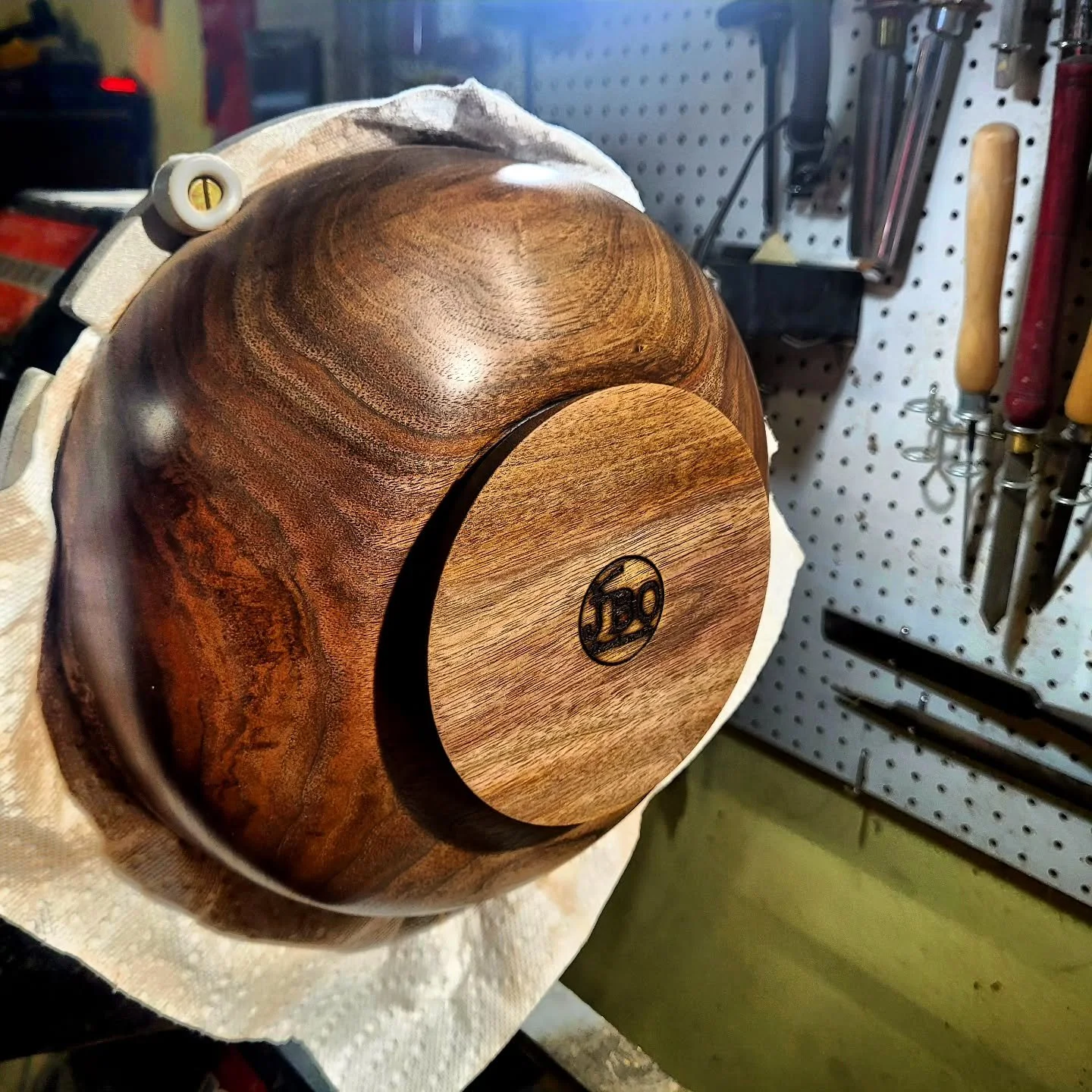 Neverending amounts of walnut still turning...
.
Similar to the last couple walnut bowls, but decided to do a footed base on this one
.
Almost have enough stock for my first show, hopefully coming up in May.
.
Stay tuned!
.