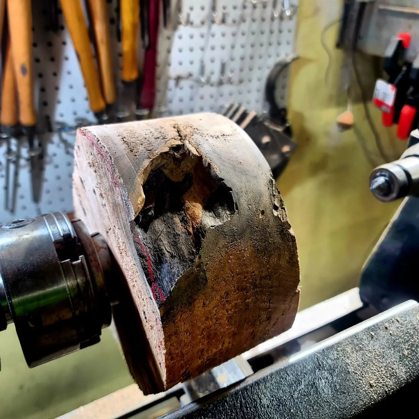Prepping candy bowl #2 of 4 for epoxy and starting work on bowl #1
.
A set for Mrs. Gamboni and her family, she recently had a huge Japanese Maple that was taken down due to a bad Ambrosia Beetle infestation that sent it into decline and requested I 
