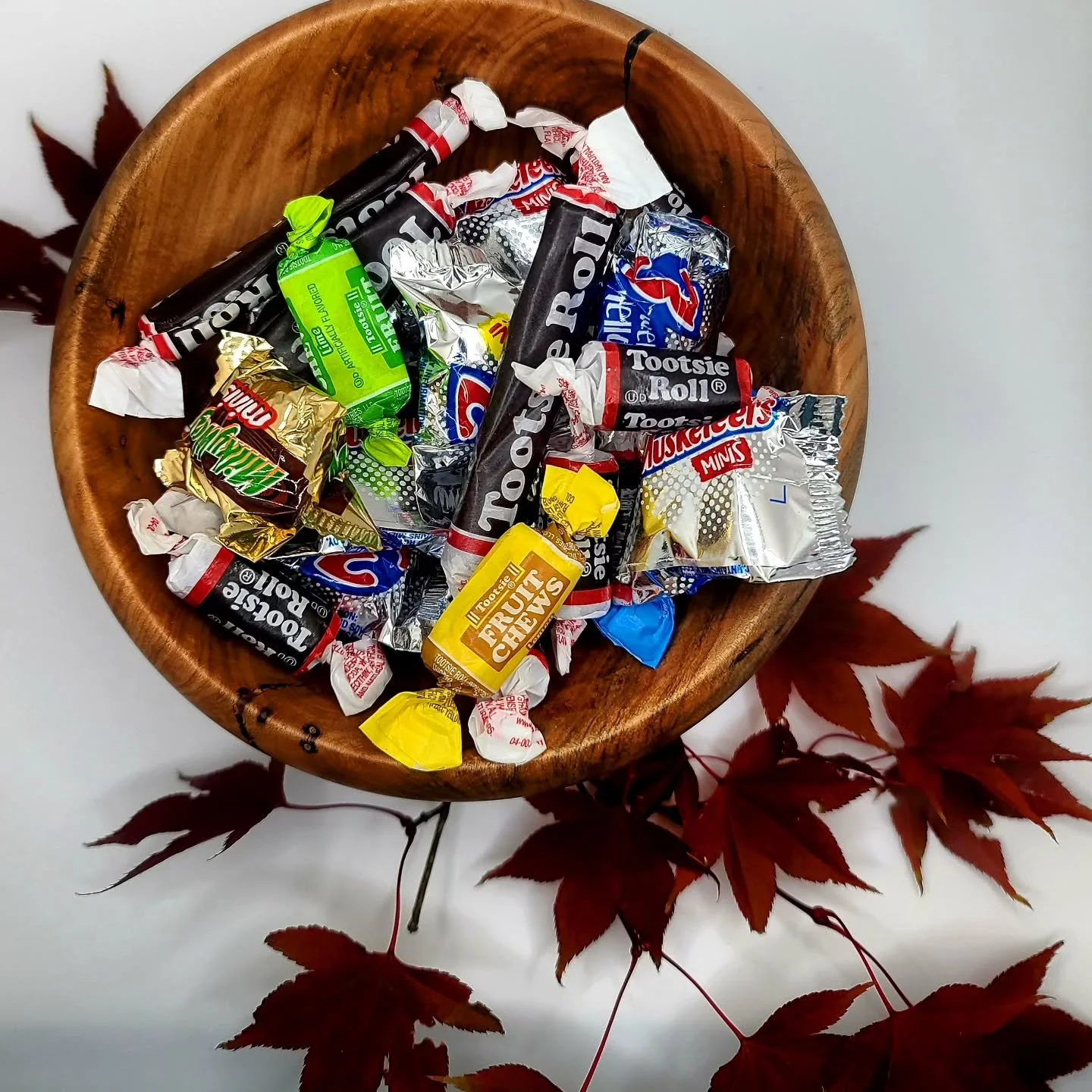 Japanese Maple Candy Bowls 1&amp;2
.
Absolutely astounding grain on these, this is for Mrs. Gamboni, who had a massive Japanese Maple tree that had unfortunately succumbed to ambrosia beetles. The tree was special to her and her children so she reque