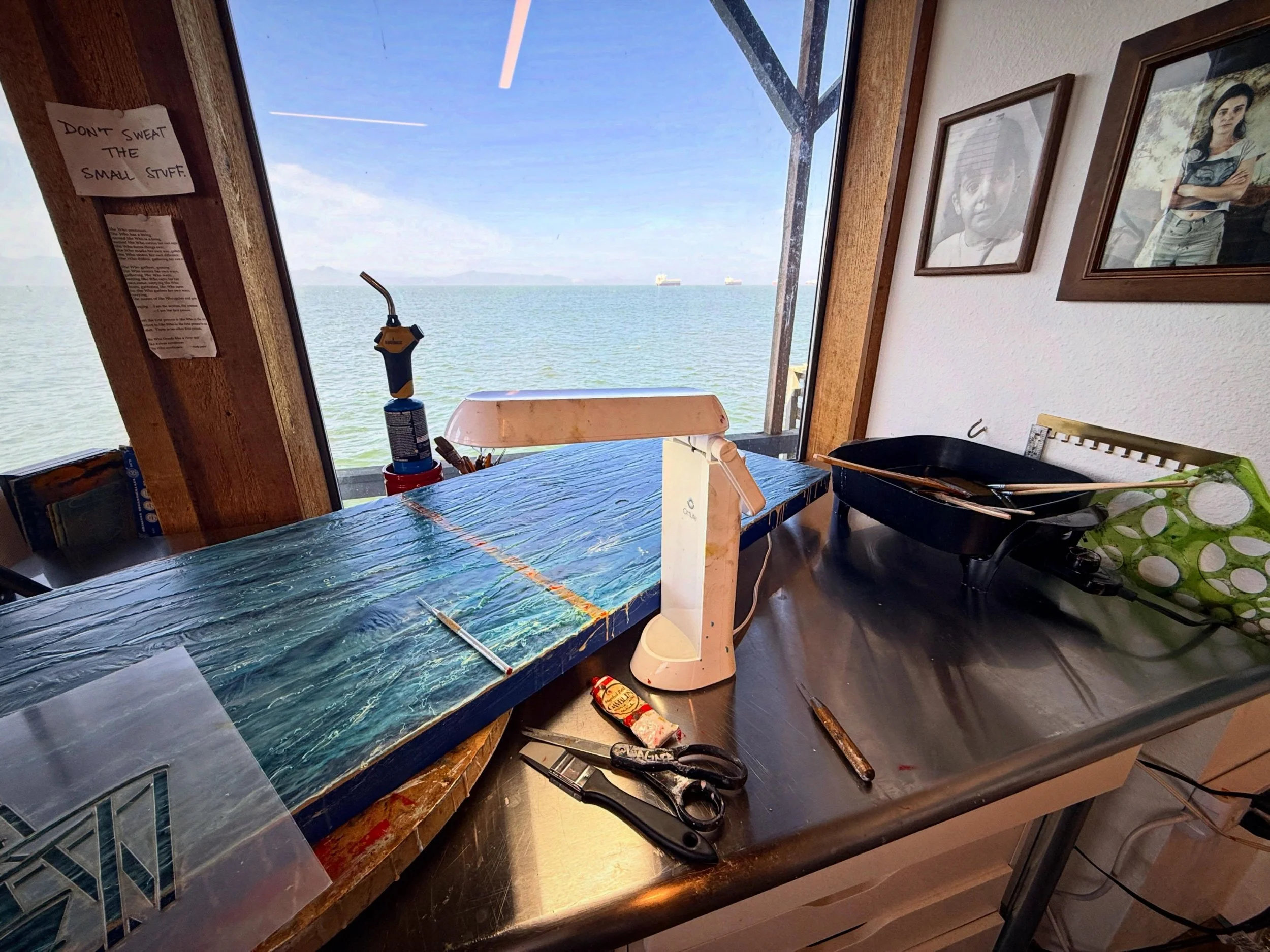 .
Current conditions. And yes, the view is very unreal and very distracting. I am somehow getting work done @elisewagnerstudio.
.
#inthestudio 
#showprep 
#encausticpainting 
#myprocess 
#elisewagnerstudio