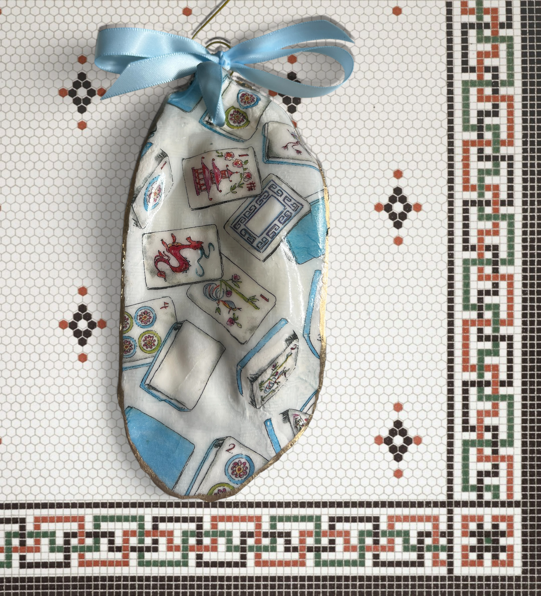 Mahjong Oyster Shell Ornament Front