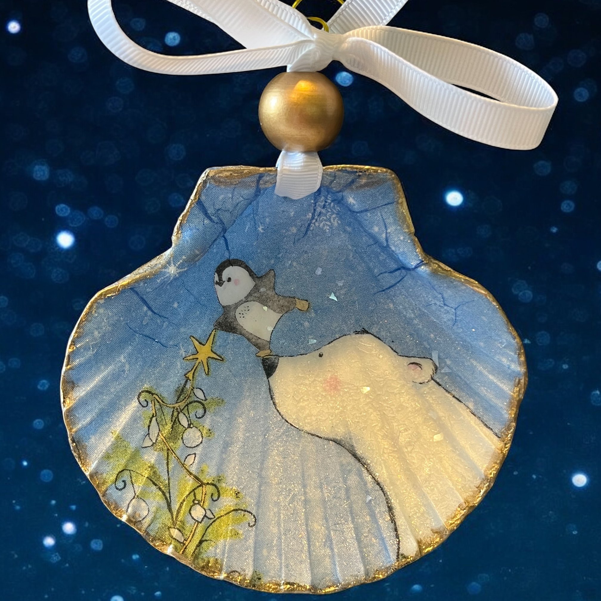 Polar Bear and Penguin Decorative Shell Front