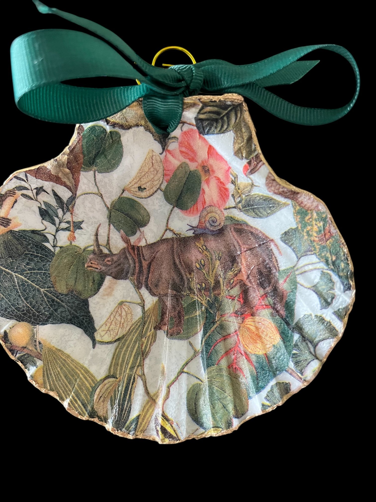 Jungle Animals Decorative Shell Ornament