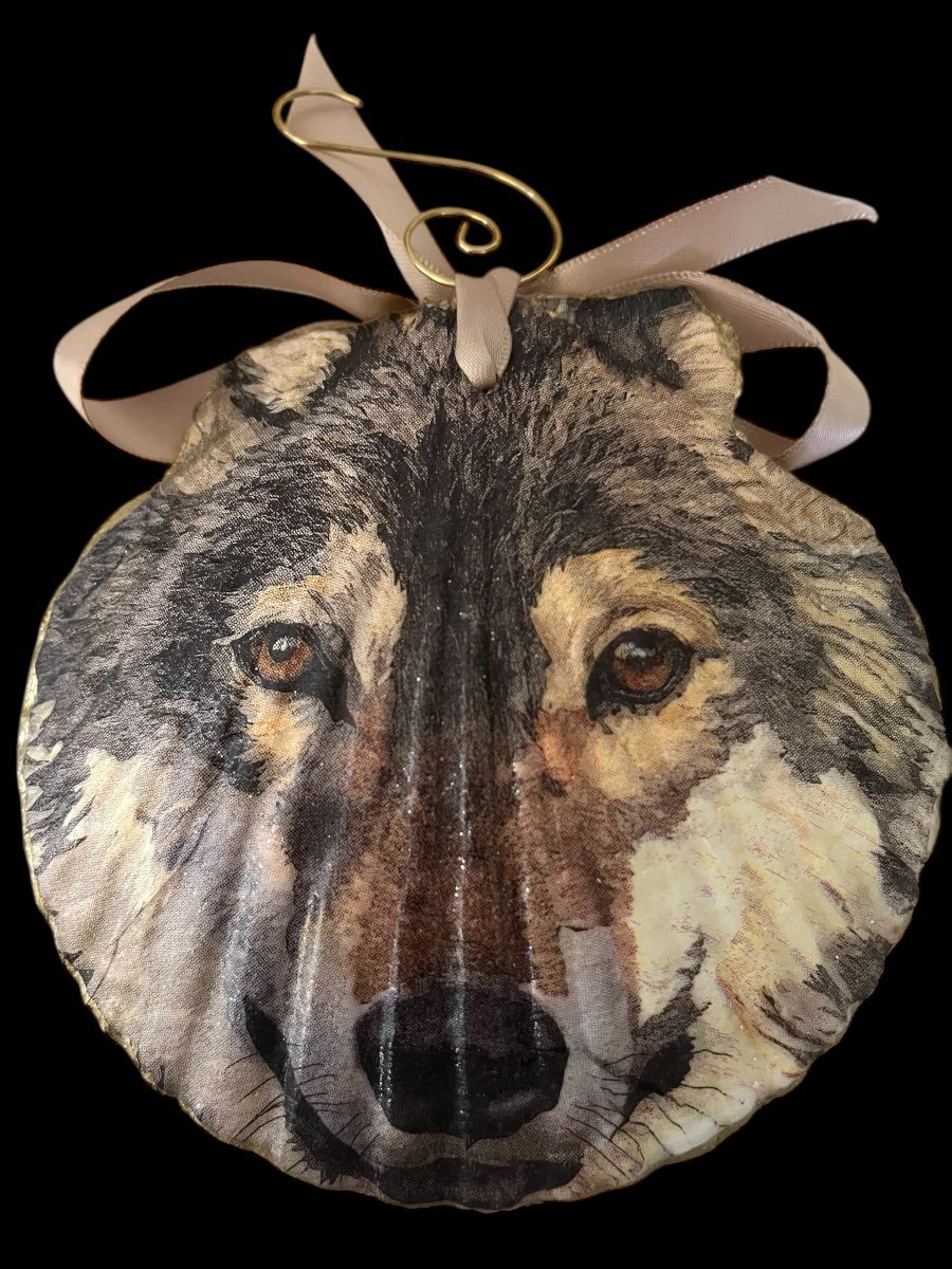 Wolf Face Decorative Shell Back
