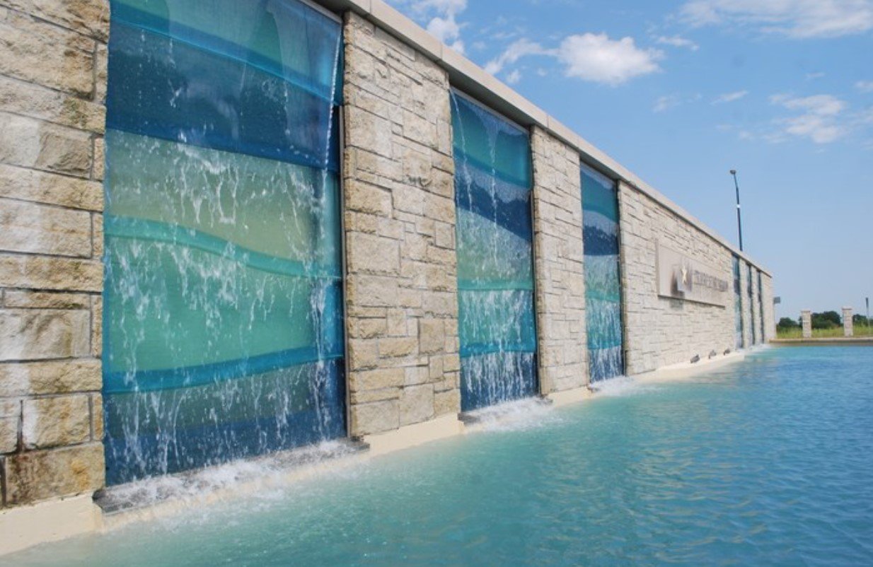 Glassmaster_Blue Spillway.jpg