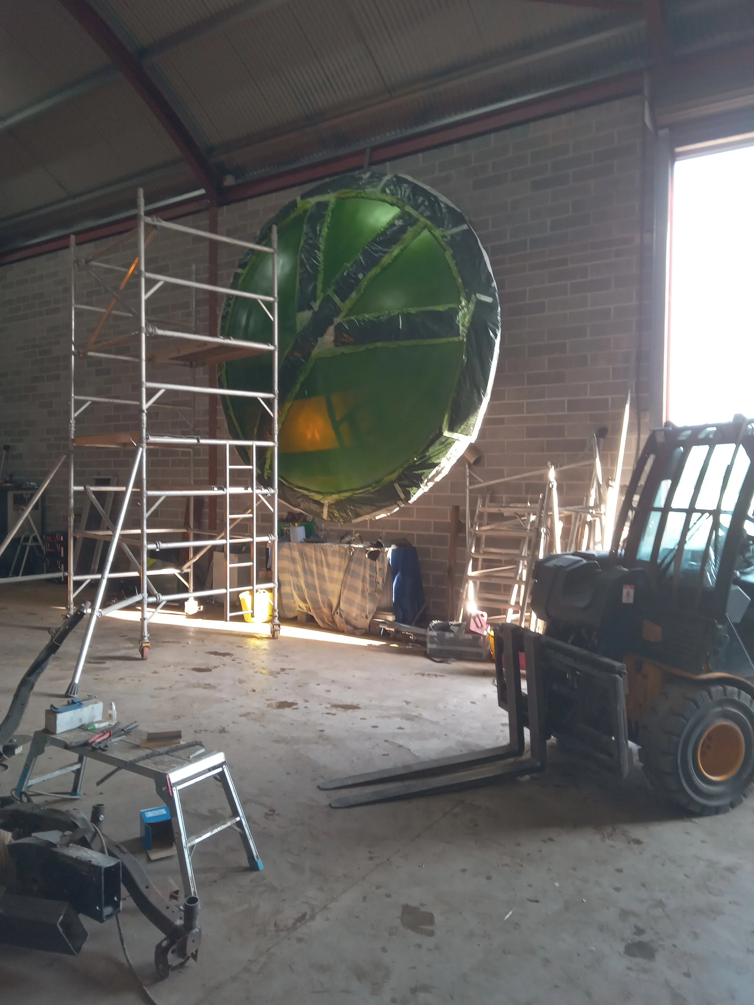 Oranssi project: wraparound deck