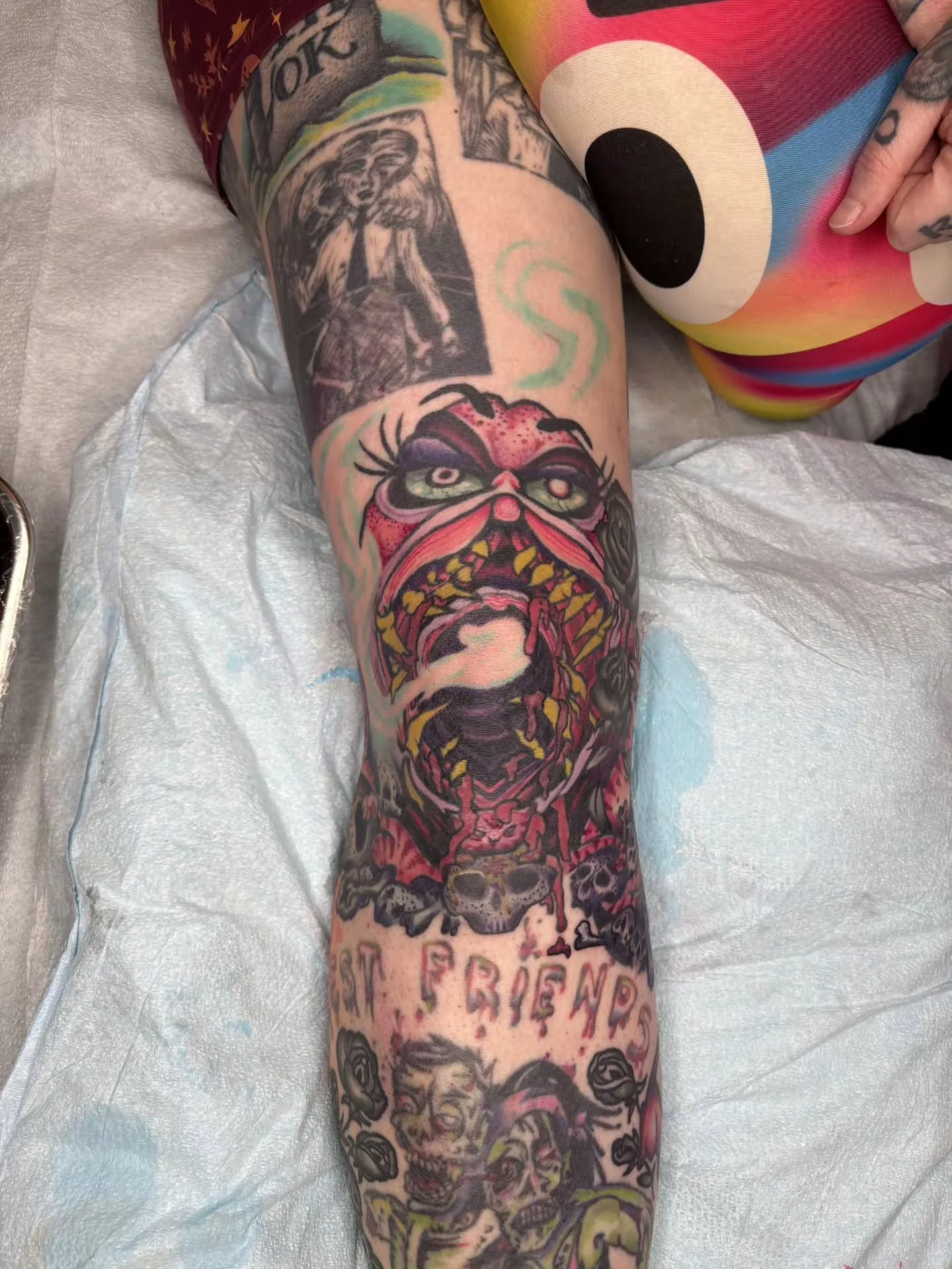 In-progress v dentata for @tinibejerko 🩷

#folklore #dentata #vulva #seattletattoo