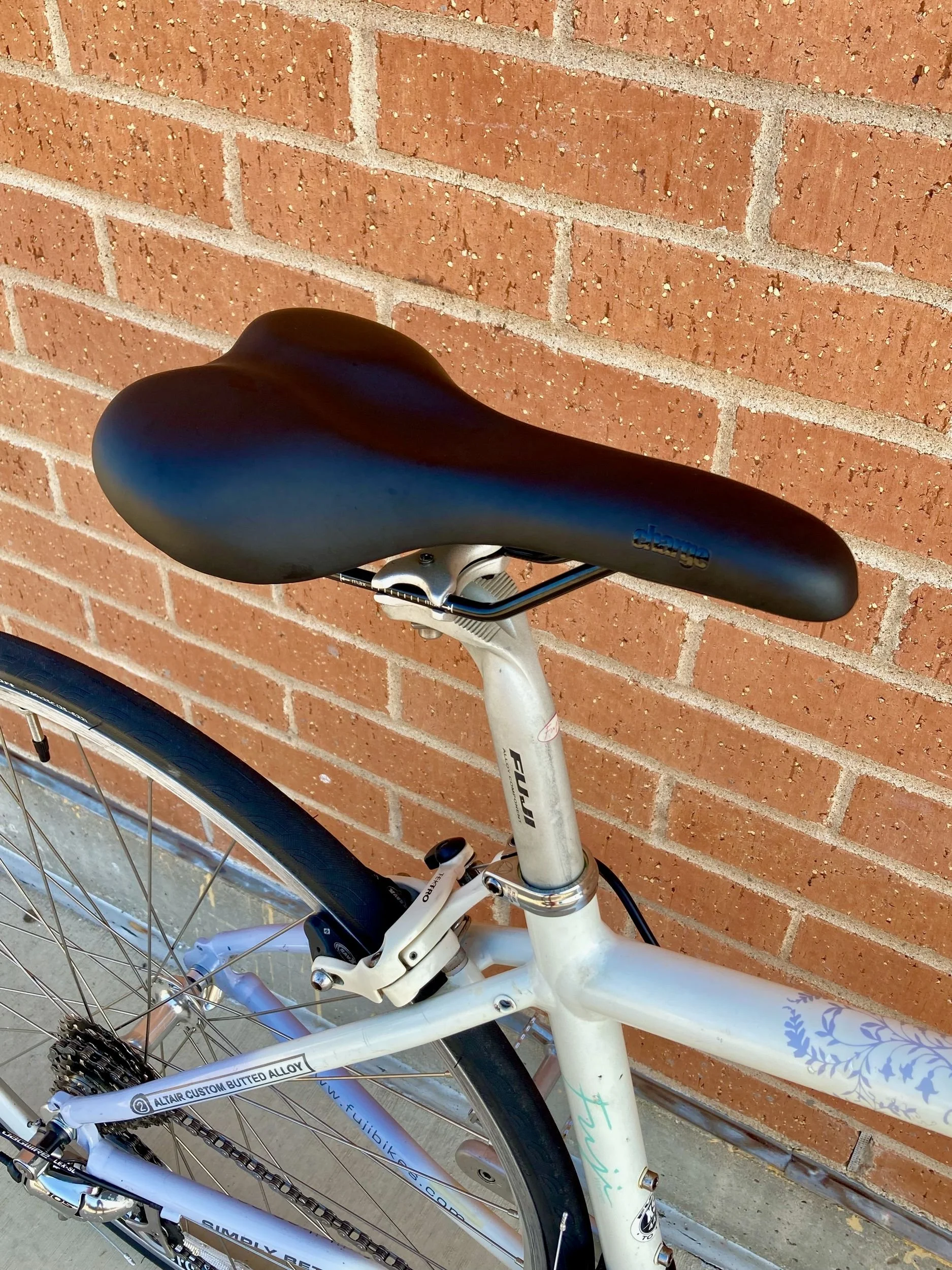 Fuji Finest 2.0 (Size XS), saddle
