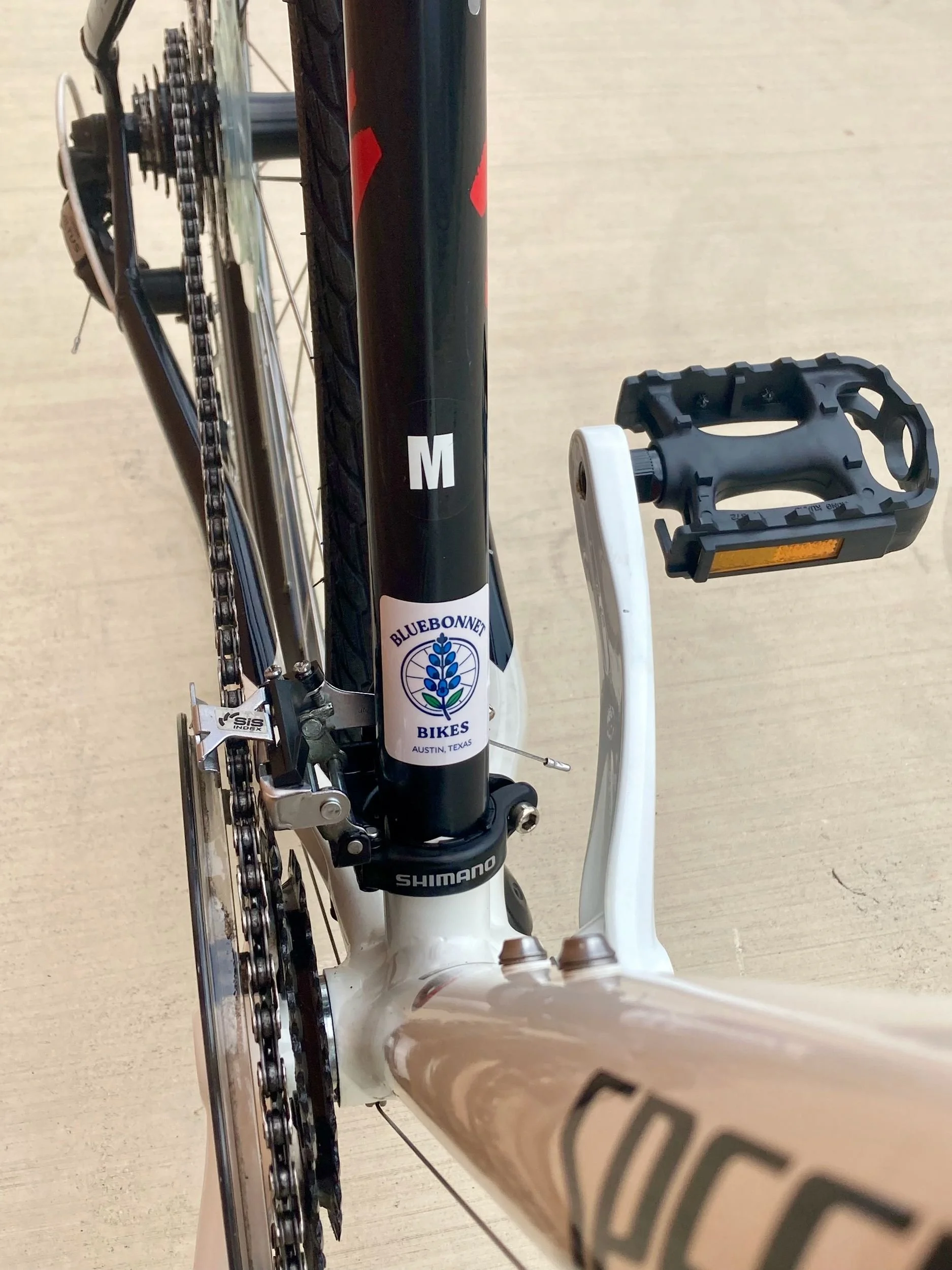 Specialized Crosstrail (Size M), Bluebonnet Bikes sticker