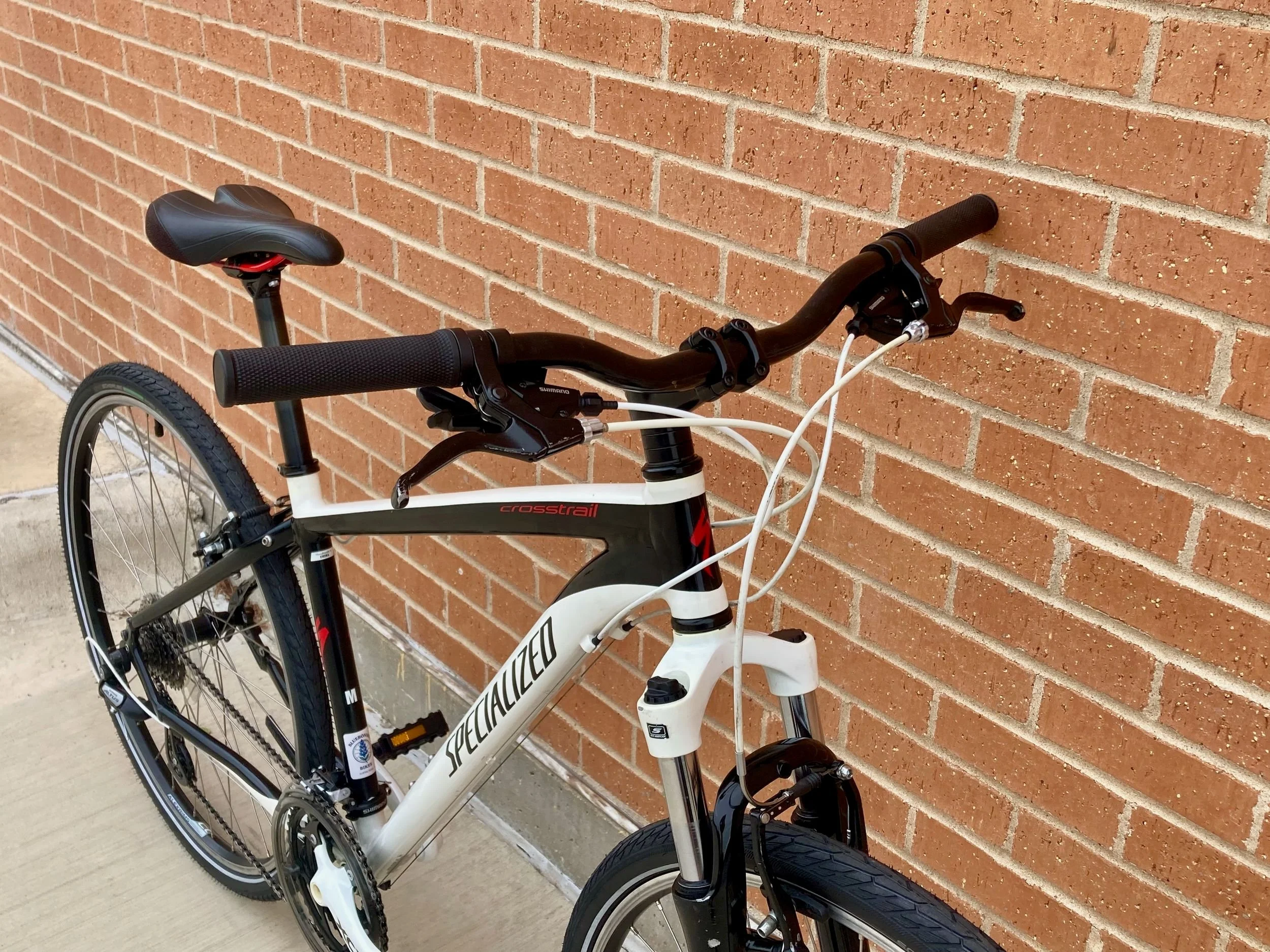 Specialized Crosstrail (Size M), handlebars from the front