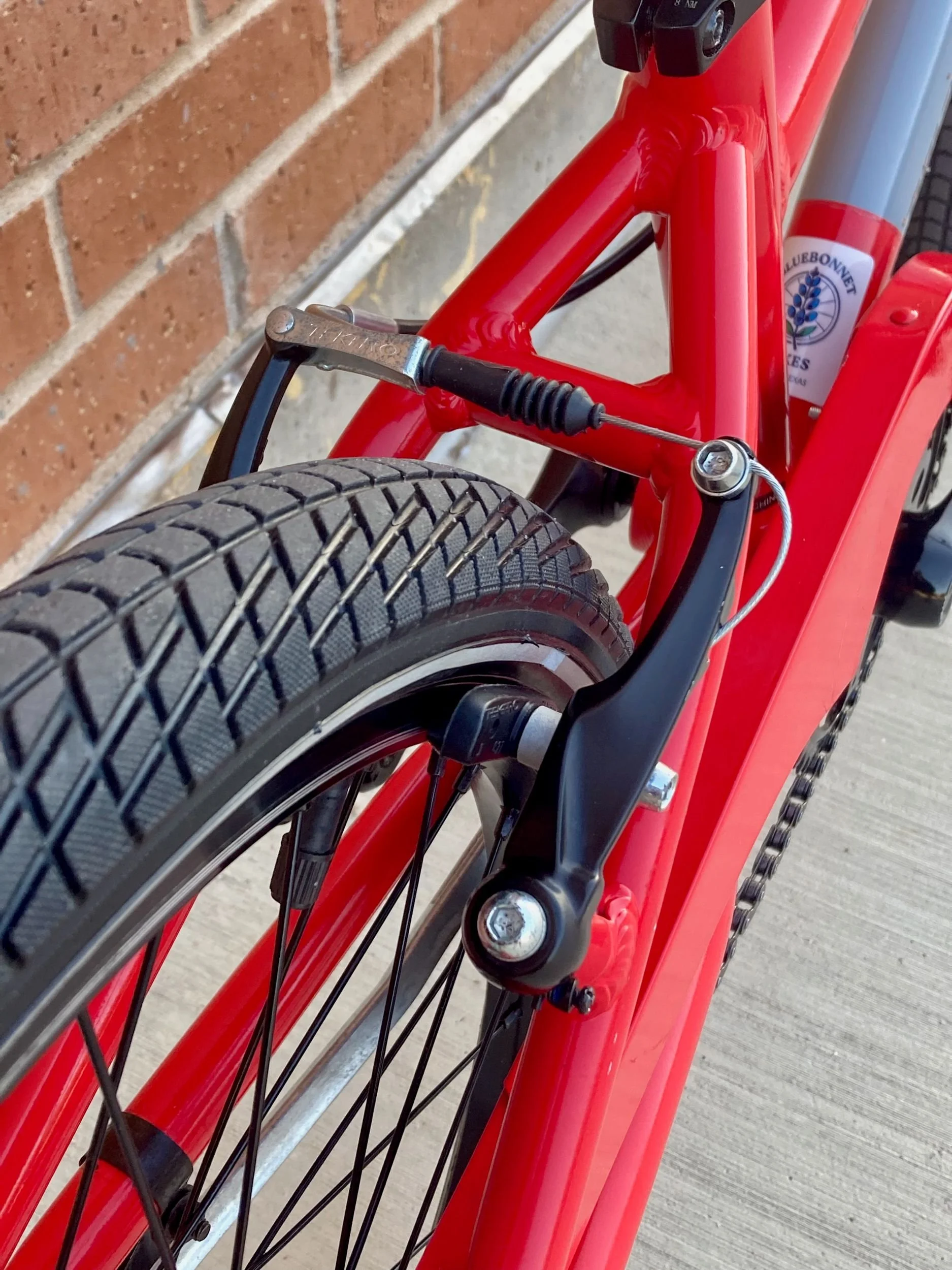 REI Novara Polpo (Ages 6–9), rear end detail