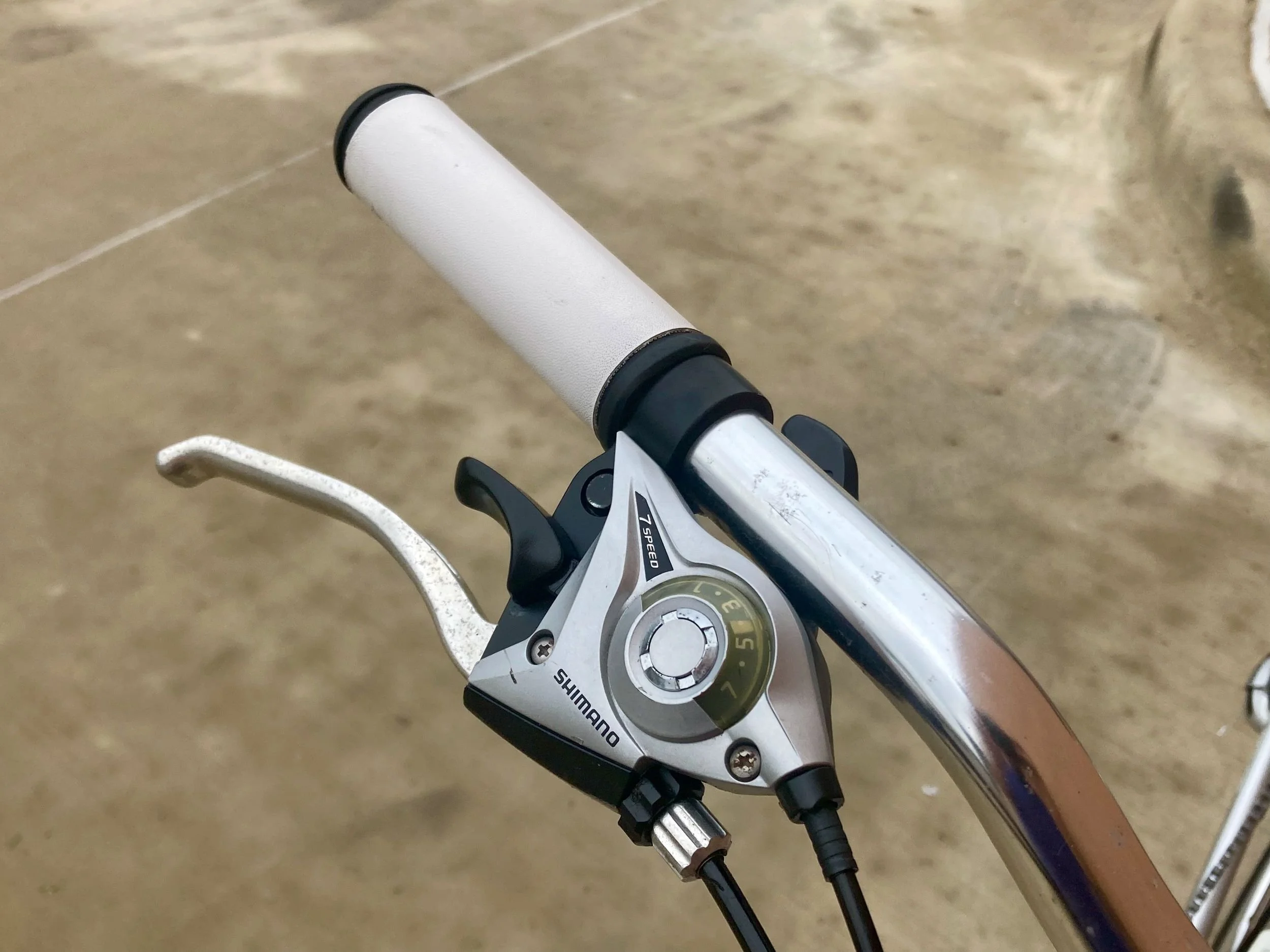 Electra Verse 21D (Size M), grip and brake lever