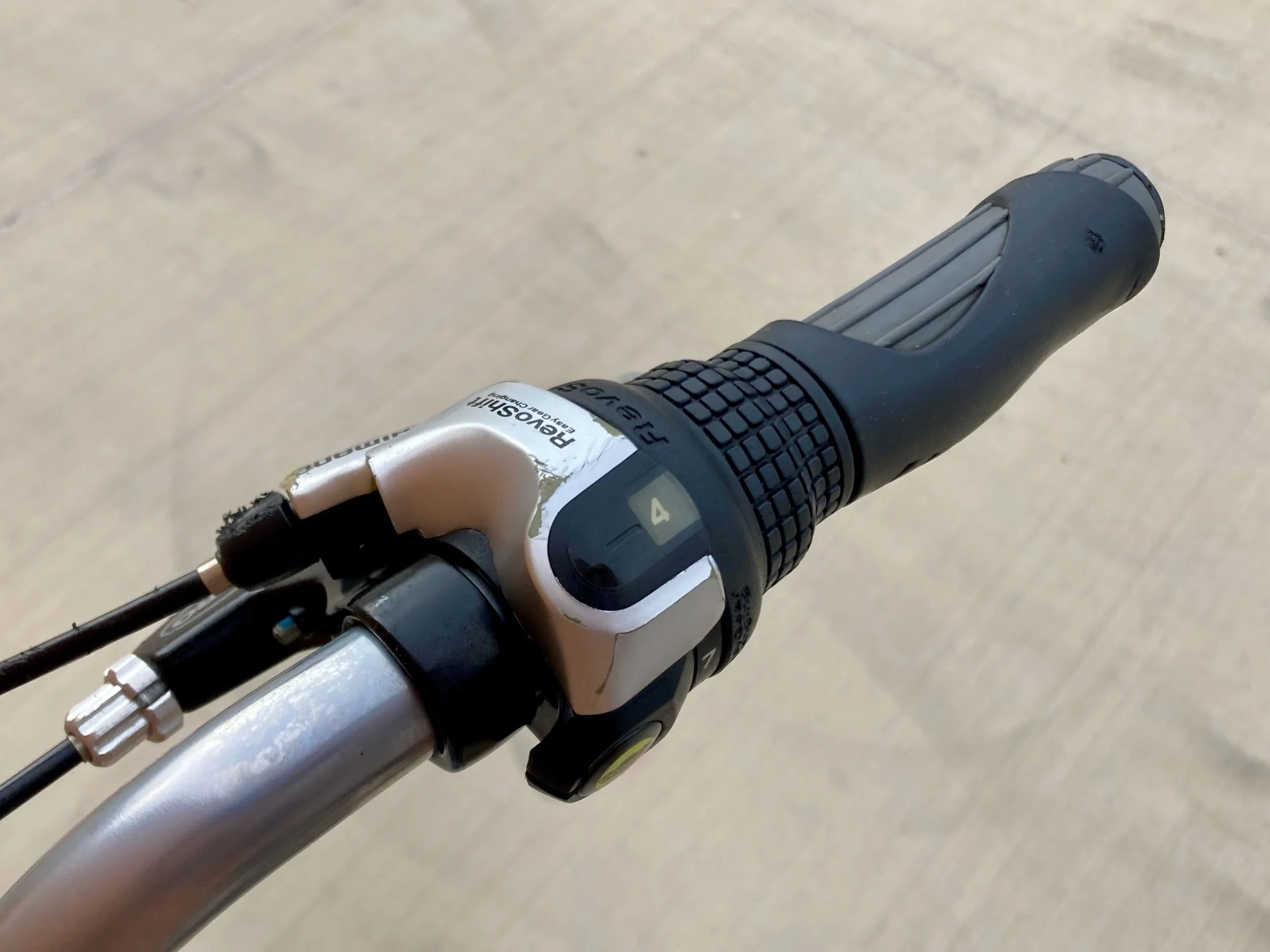08-grip-lever-2.jpg
