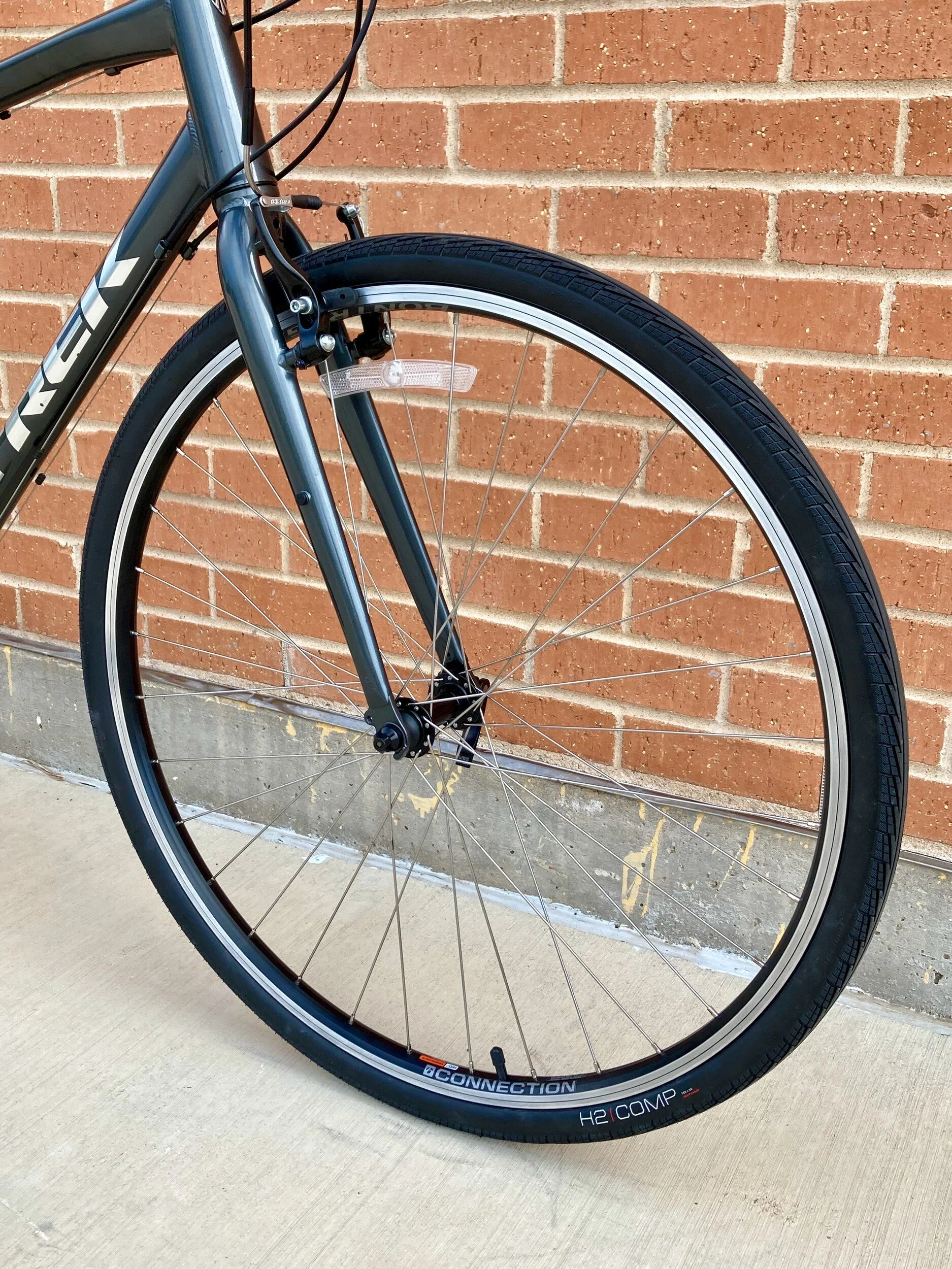 09-front-wheel-fork.jpg