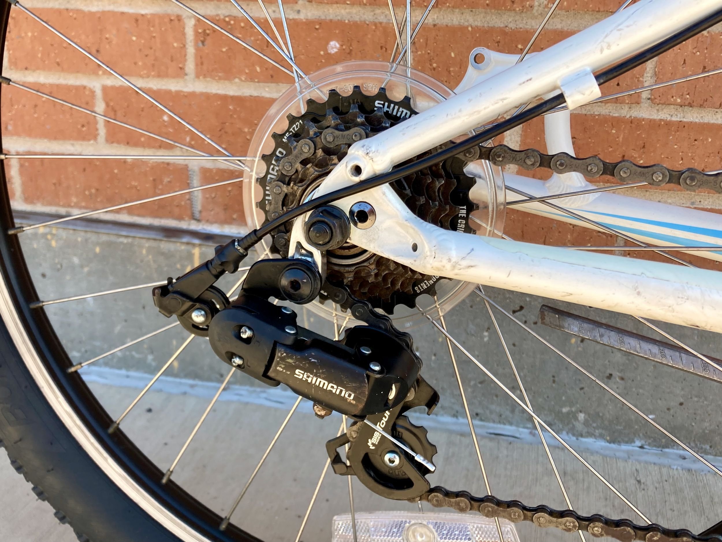 13-rear-drivetrain.jpg