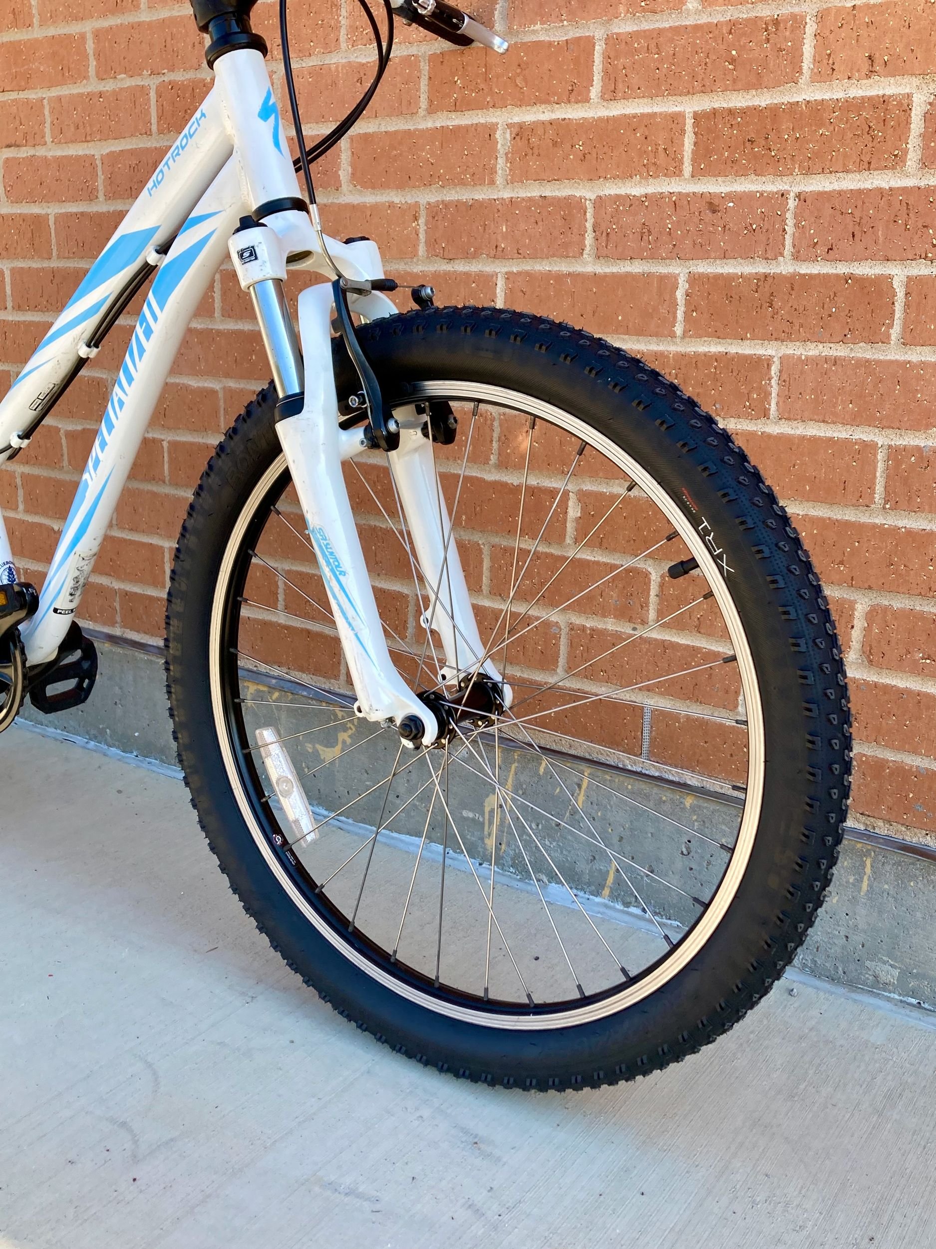 08-front-wheel-fork.jpg