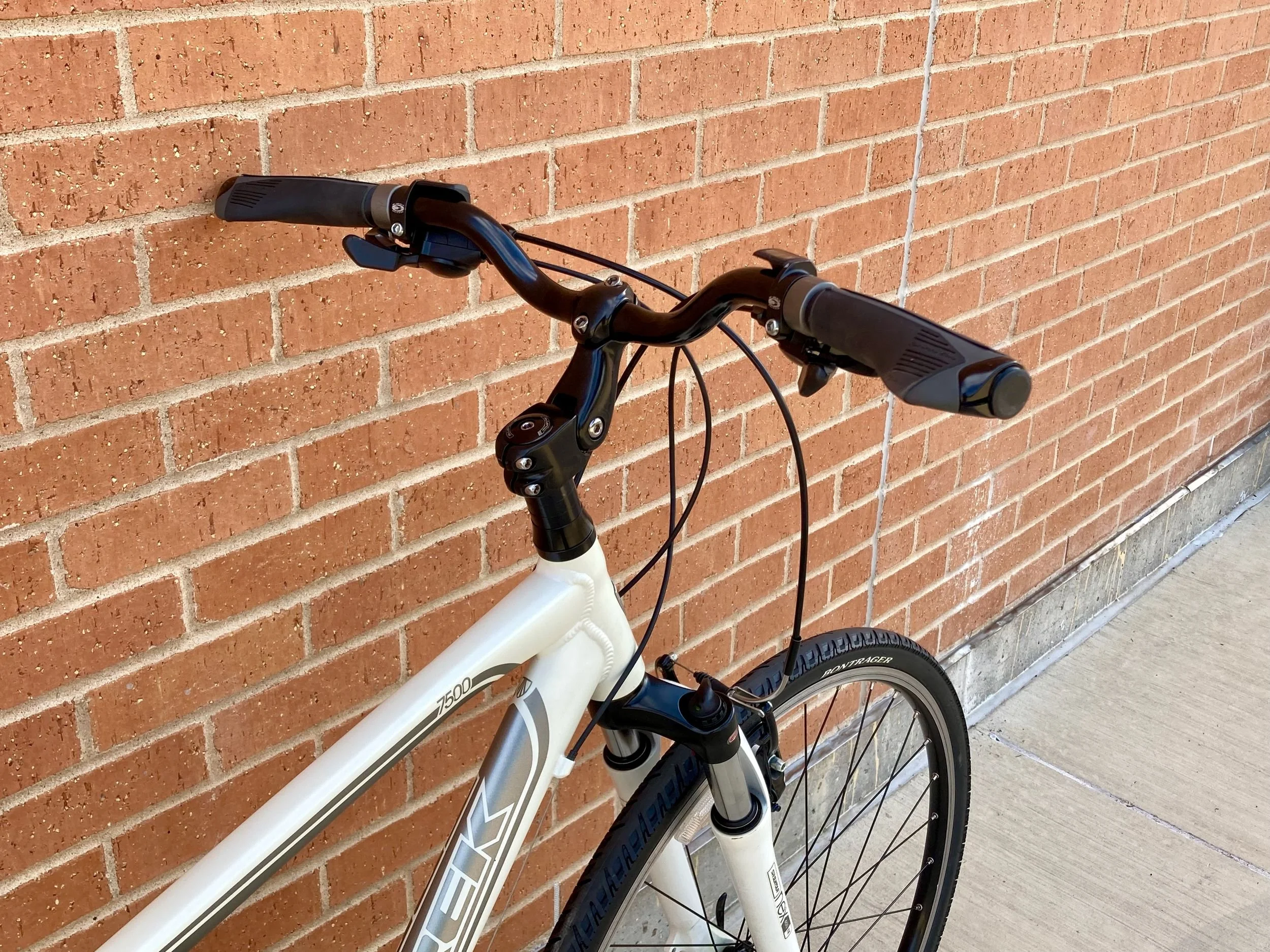 05-handlebars-rear.jpg