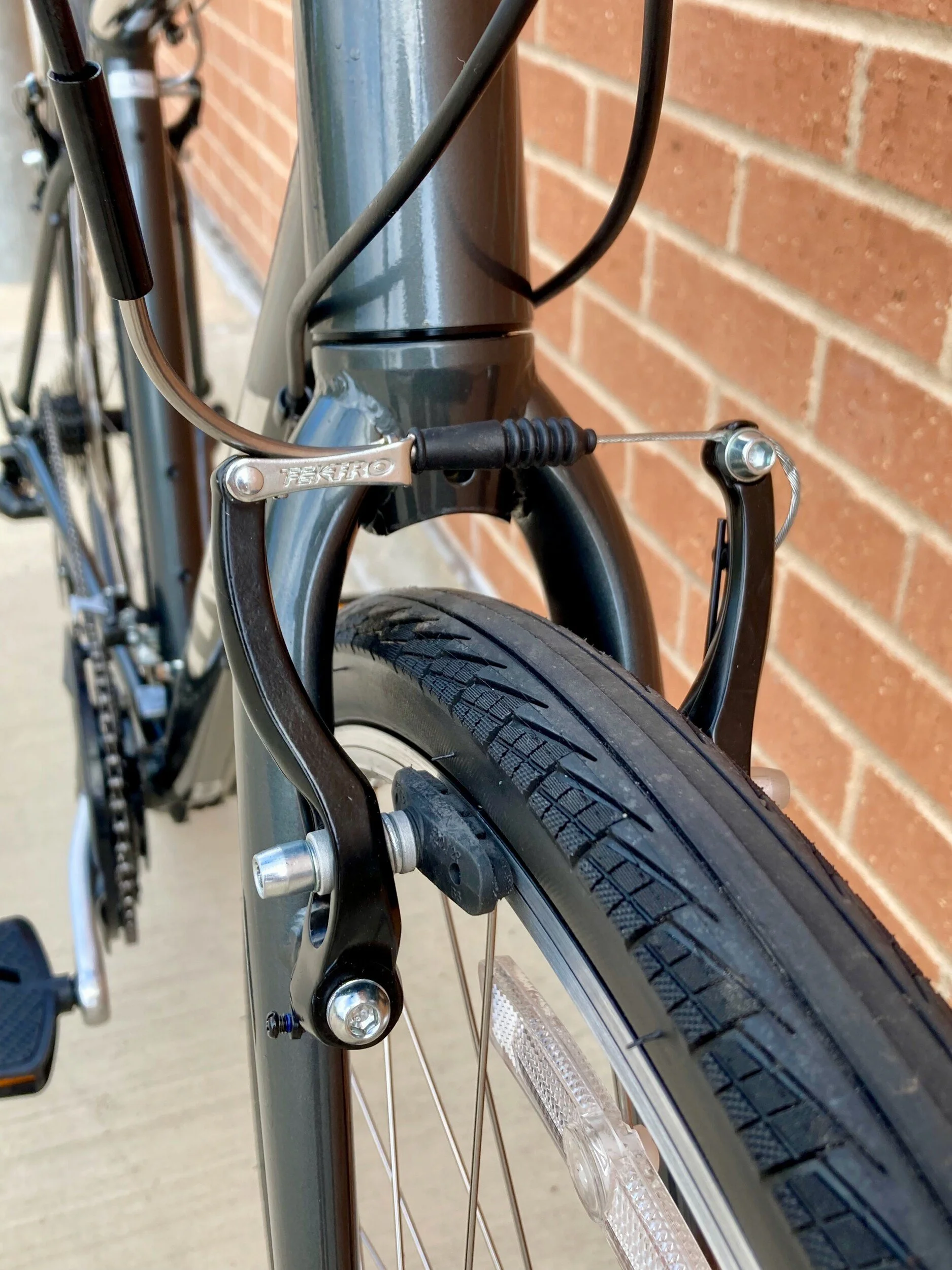10-front-detail.jpg
