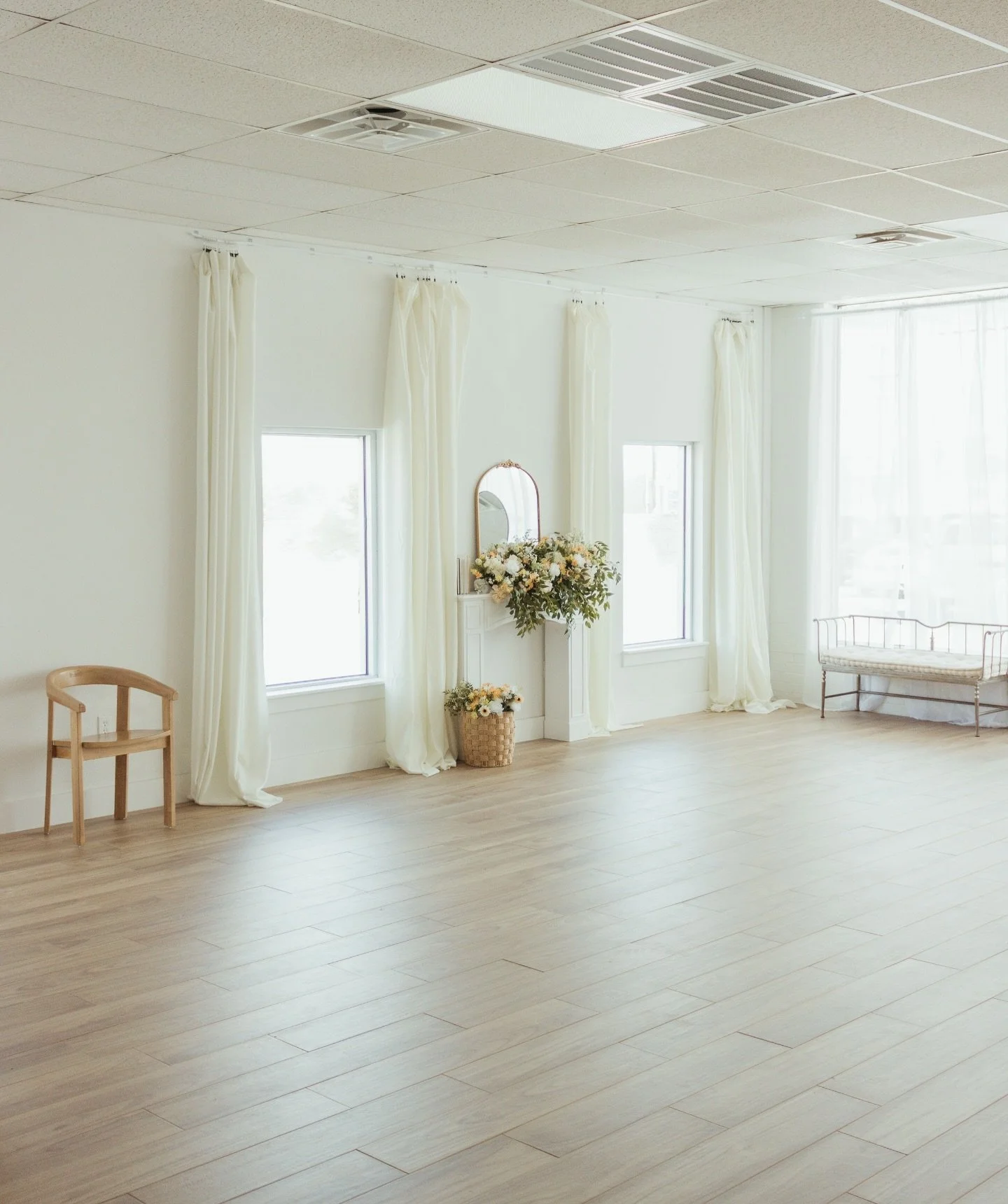 Natural light just hits different in Studio A🤍