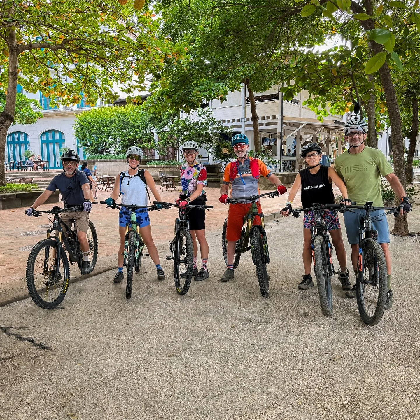 Sunday Mornings in Las Catalinas 🚴&zwj;♂️🌿

There&rsquo;s something special about Las Catalinas on a Sunday morning&mdash;the air feels fresher, the cobblestone streets wake up slowly, and the sound of bikes sets the tone for the day.

We meet unde