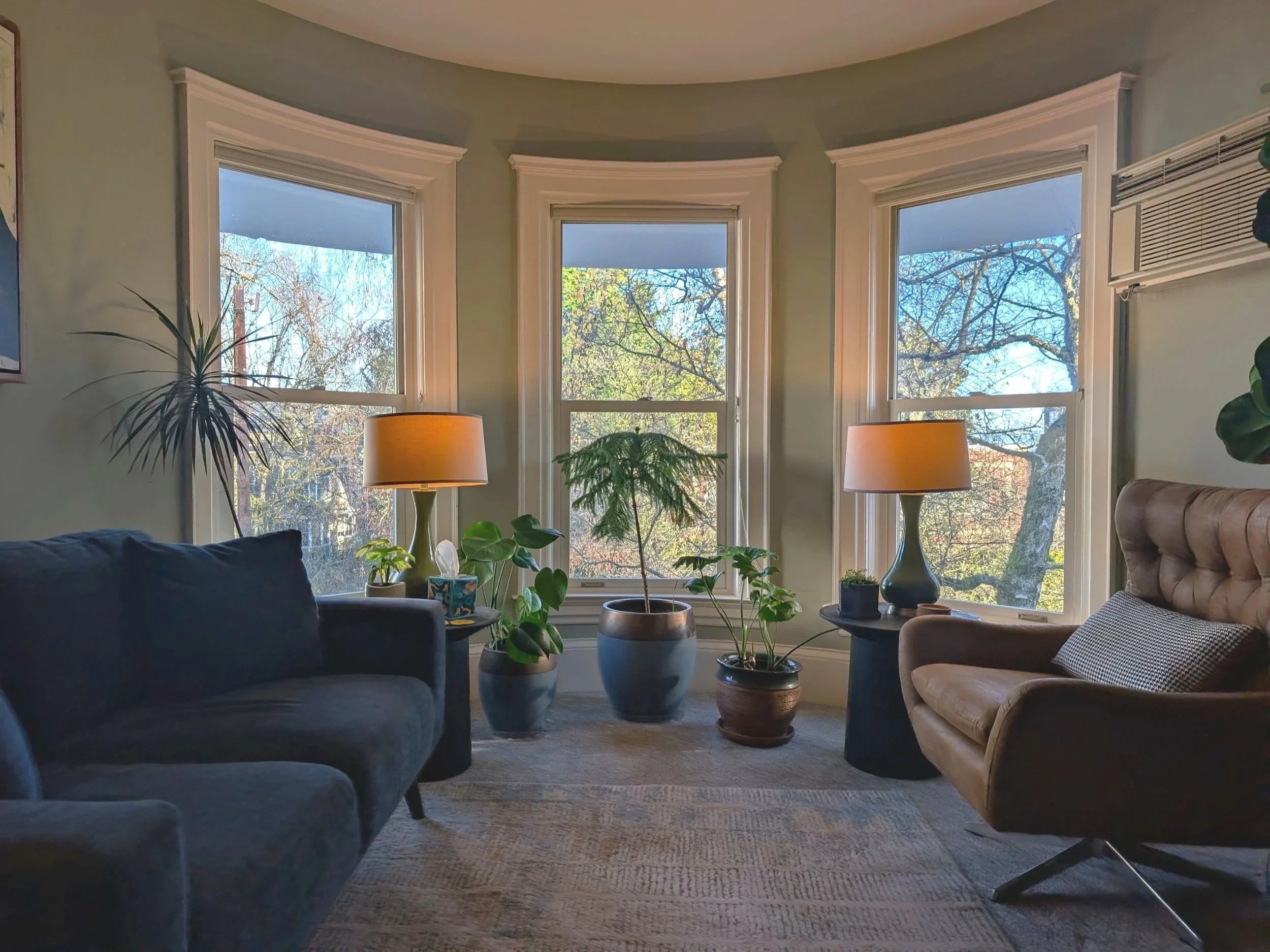 Sentir is conveniently located on Capitol Hill and offers a quiet and calm environment for reflection and growth.