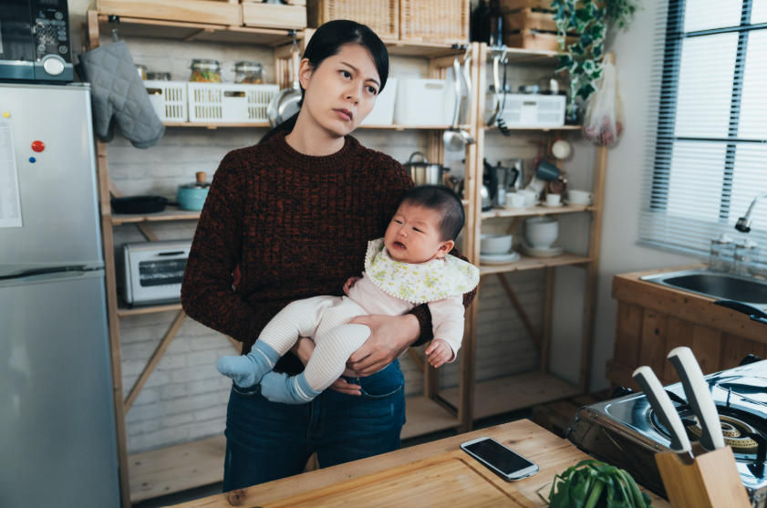 5 Signs You Need Therapy as an Overwhelmed Mom