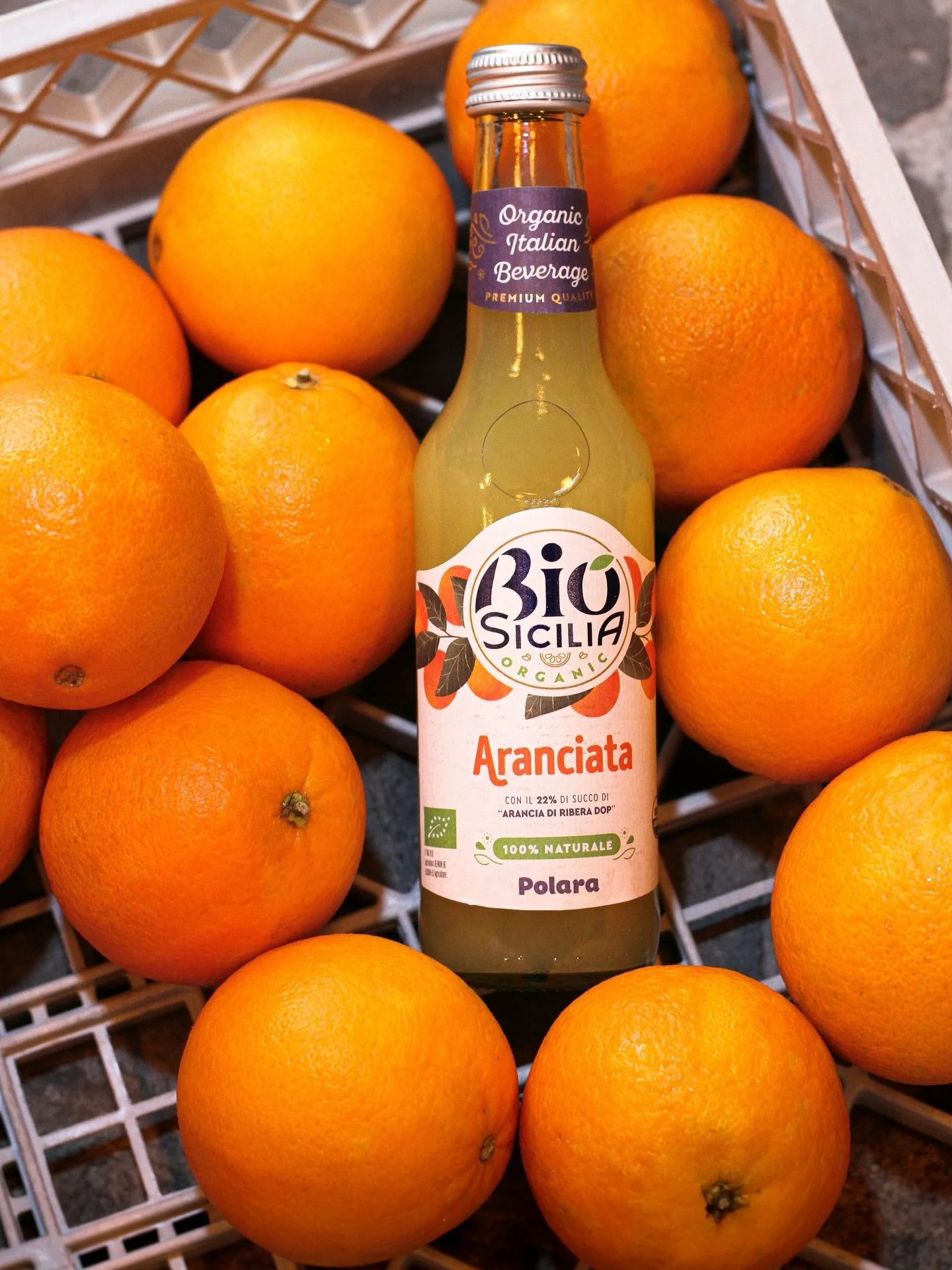Sicilian citrus in a bottle 🍋🍊
Meet organic lemonades by @bibitepolara made with pure, natural ingredients. Fizzy, zesty, and refreshing &ndash; the perfect pairing for our pizzas.