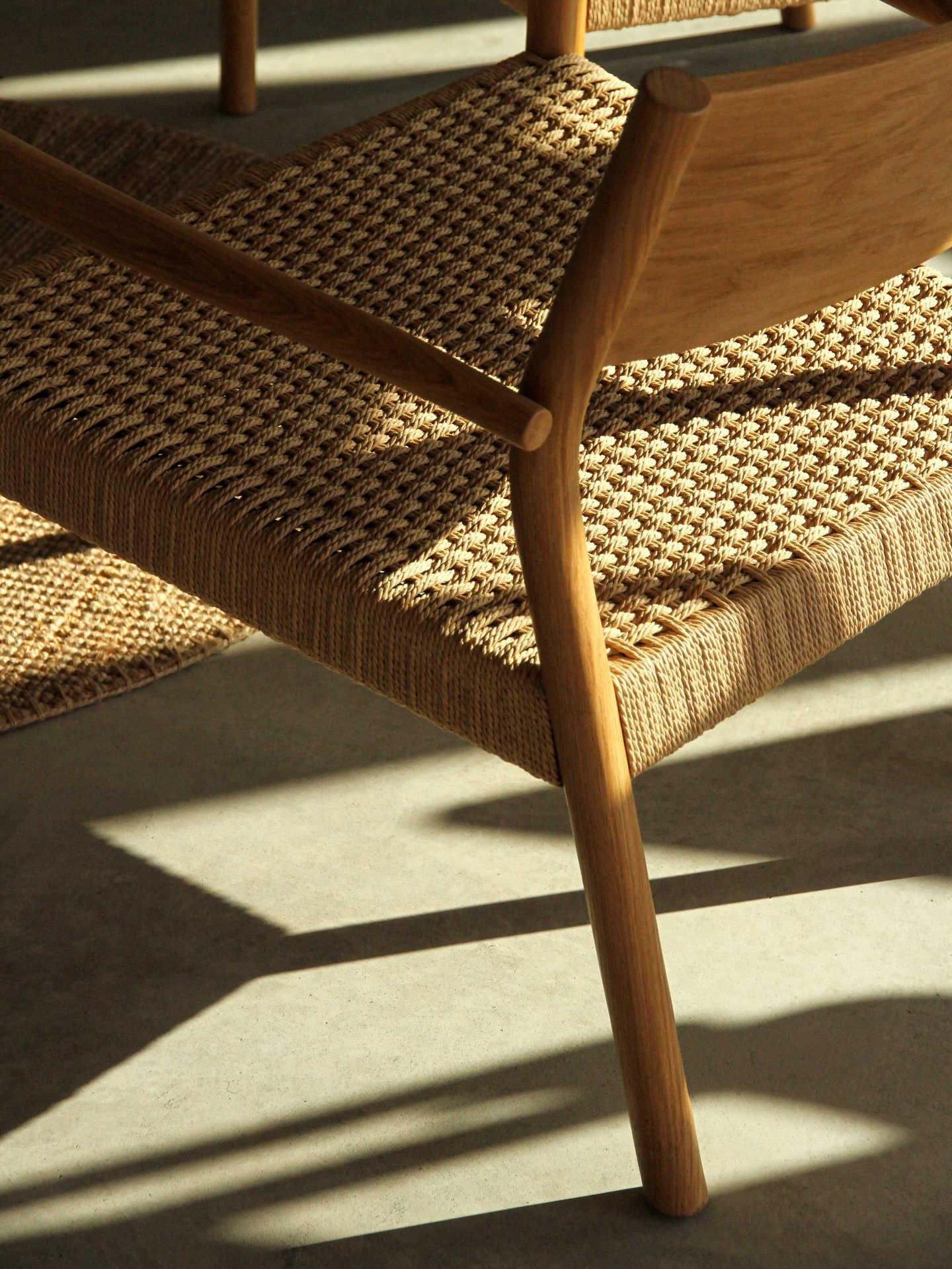 A space filled with sunlight and irresistible aromas.

For reservations use the link in bio.