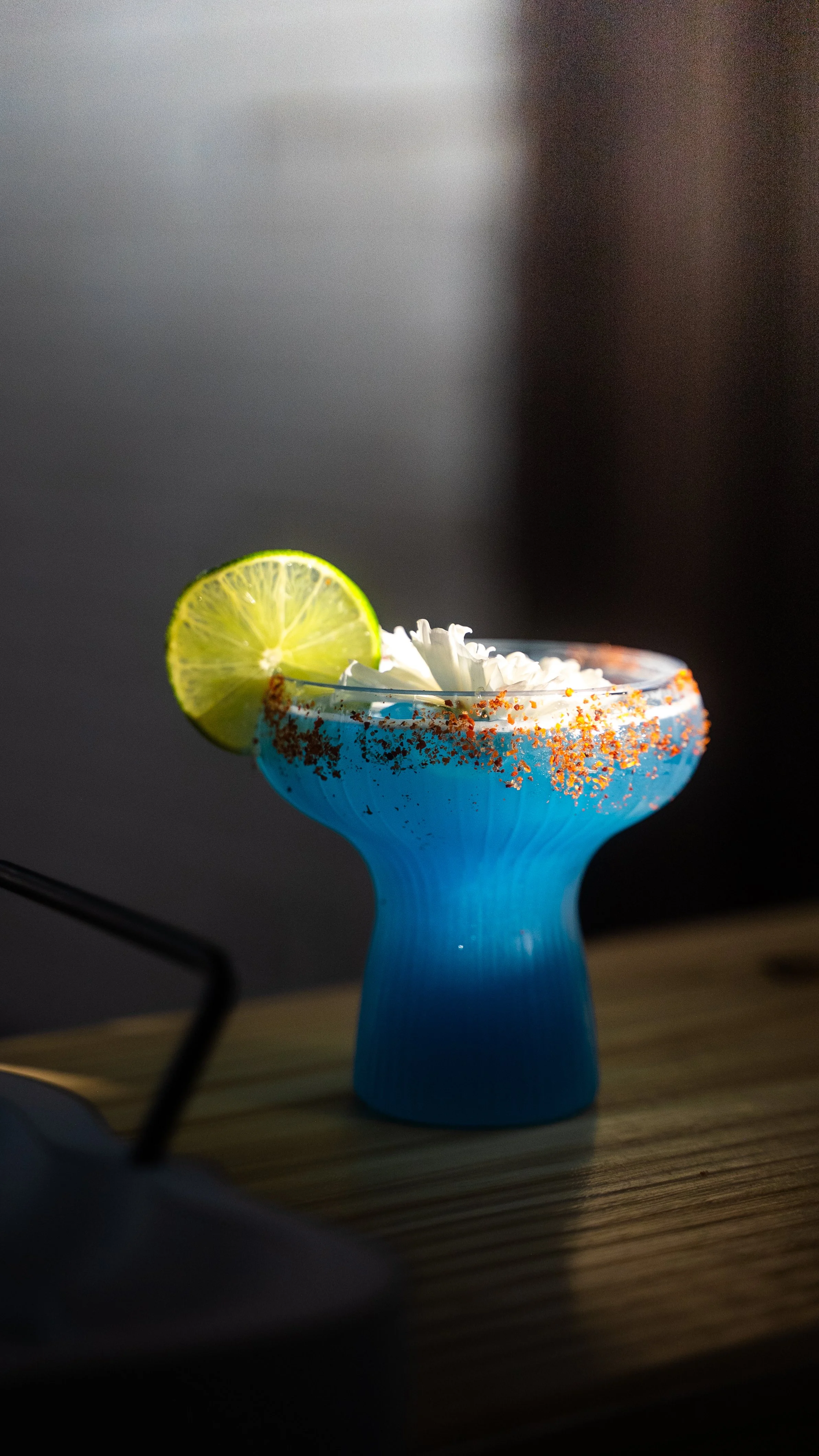A picture of the signature cocktail crafted by Lumière Bubble Co., a luxury mobile bar serving weddings, corporate events, and private celebrations in DFW.