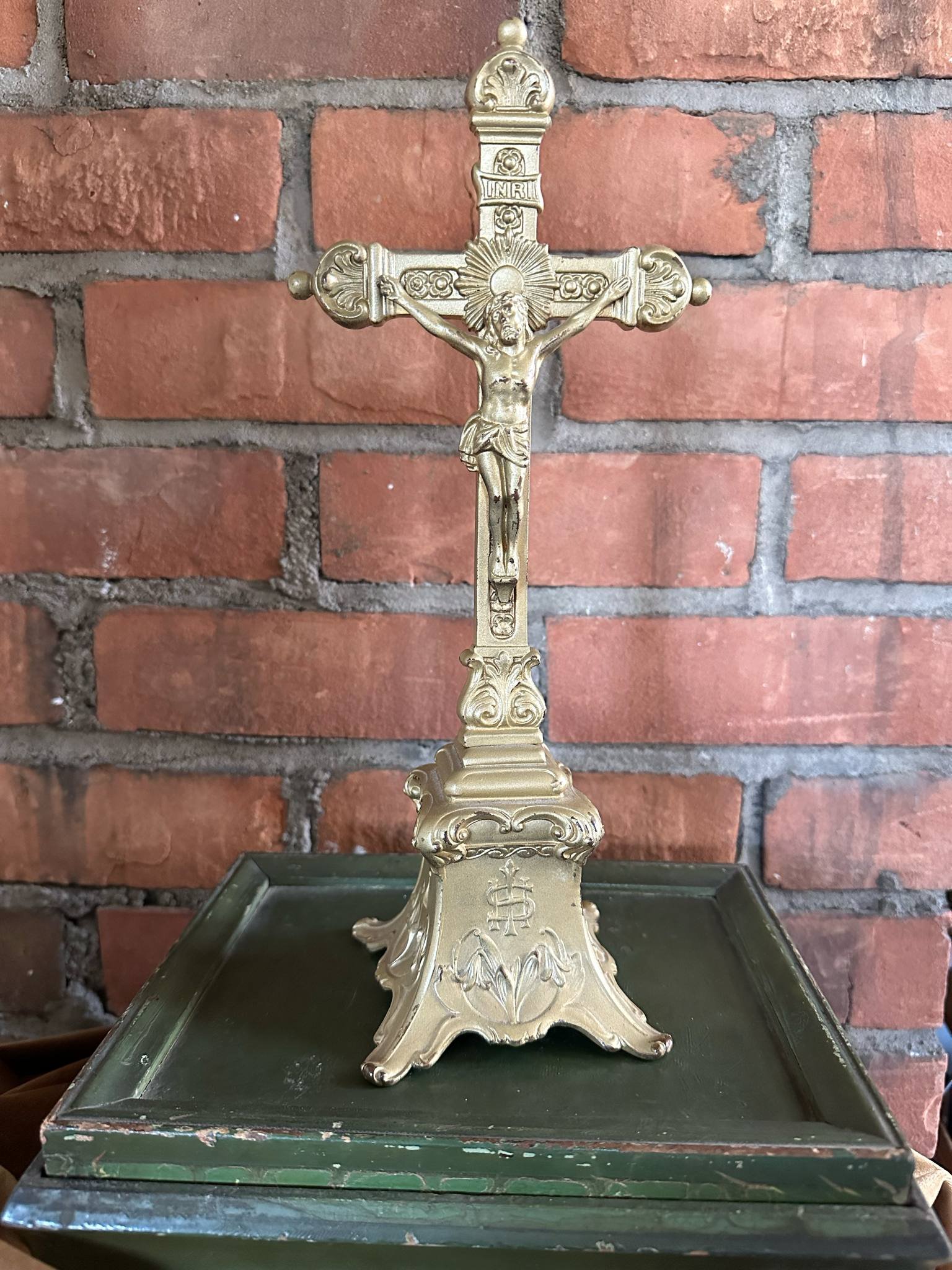 Altar Crucifix