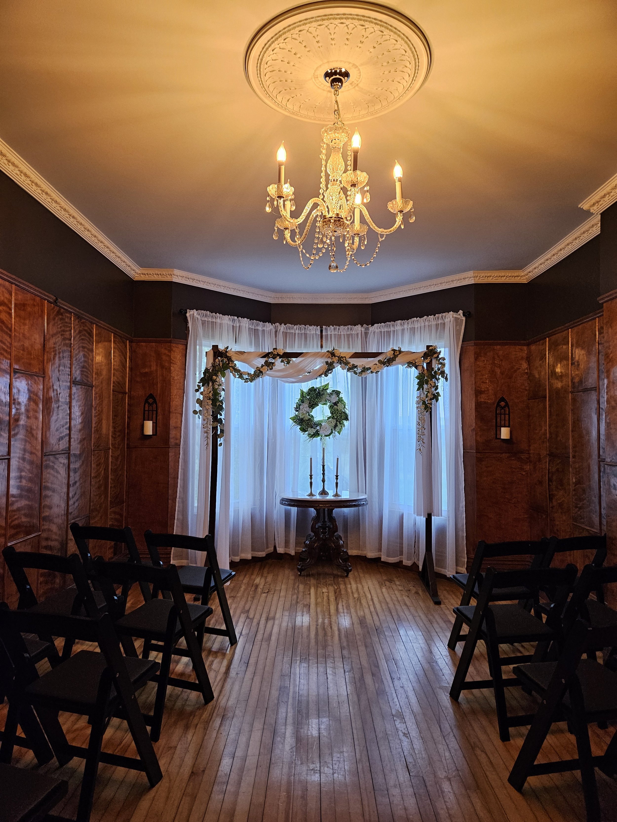 WeddingArch.jpg