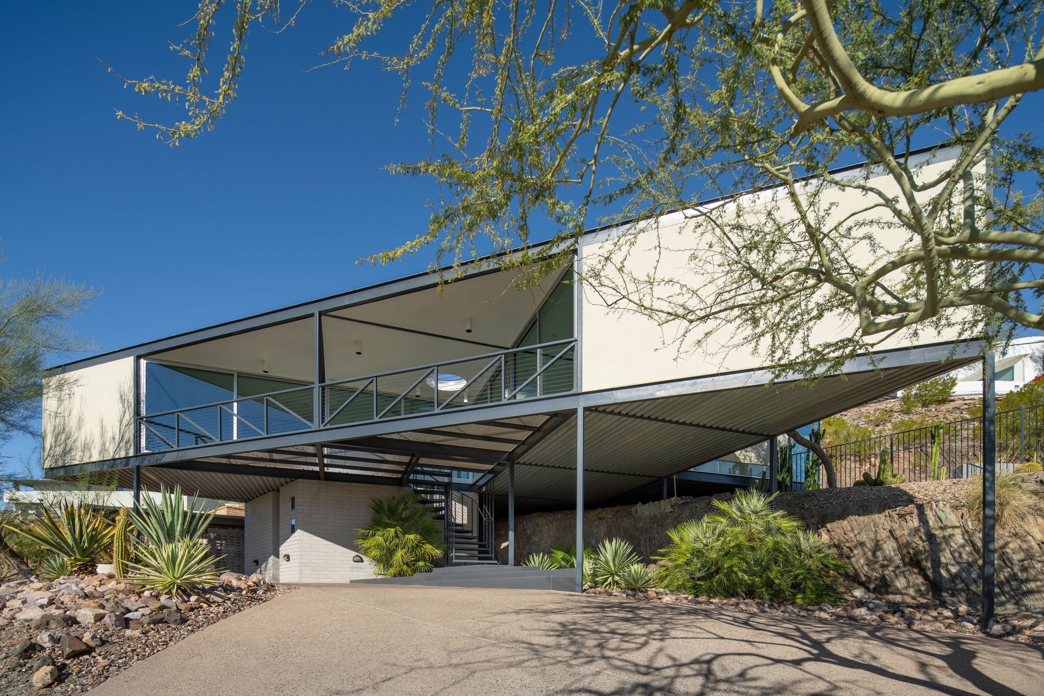 Al Beadle Hawk's Nest Home 85020 