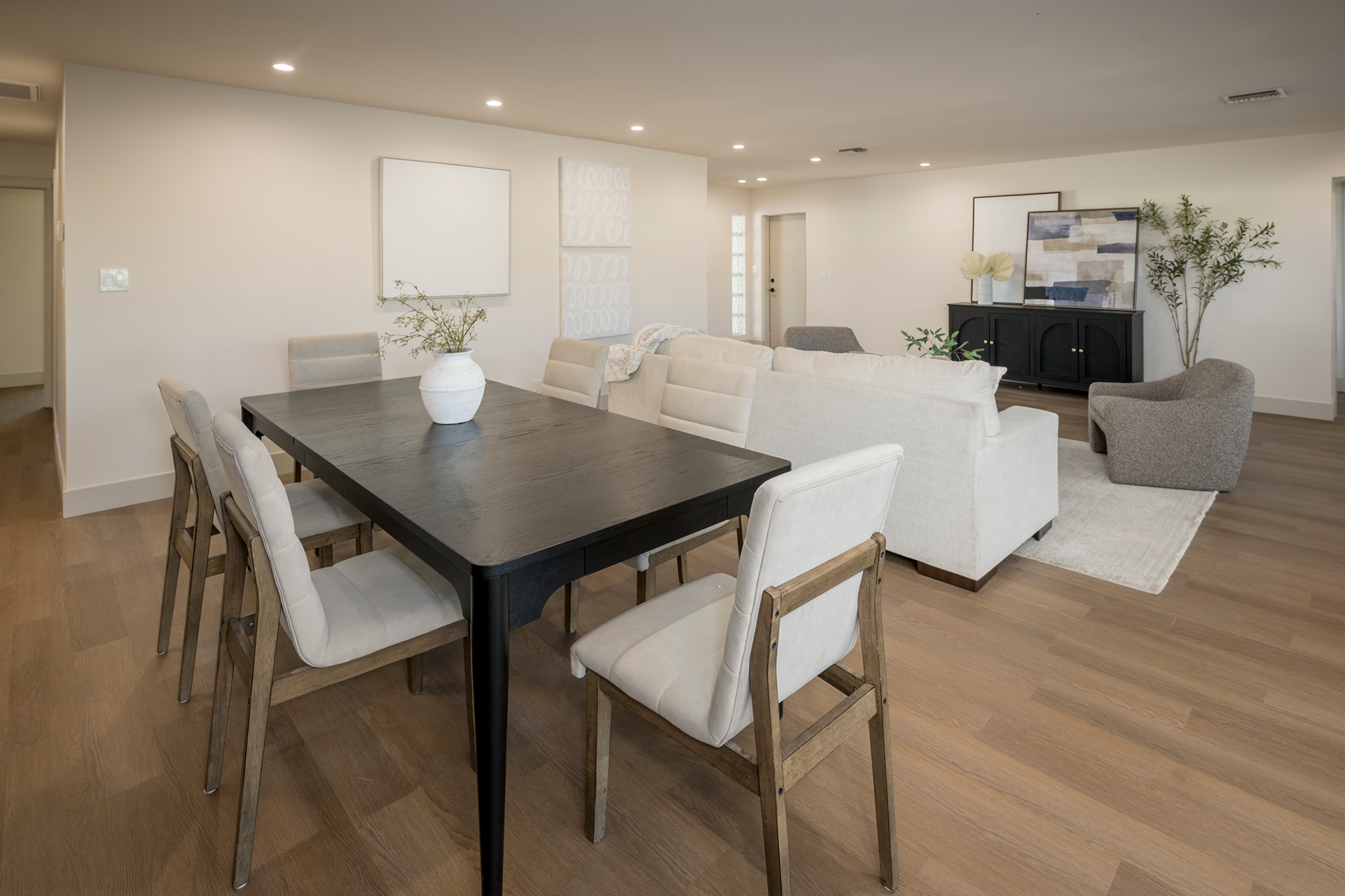 8408 E Rancho Vista Drive - Scottsdale - Arizona - AFTER Living Space