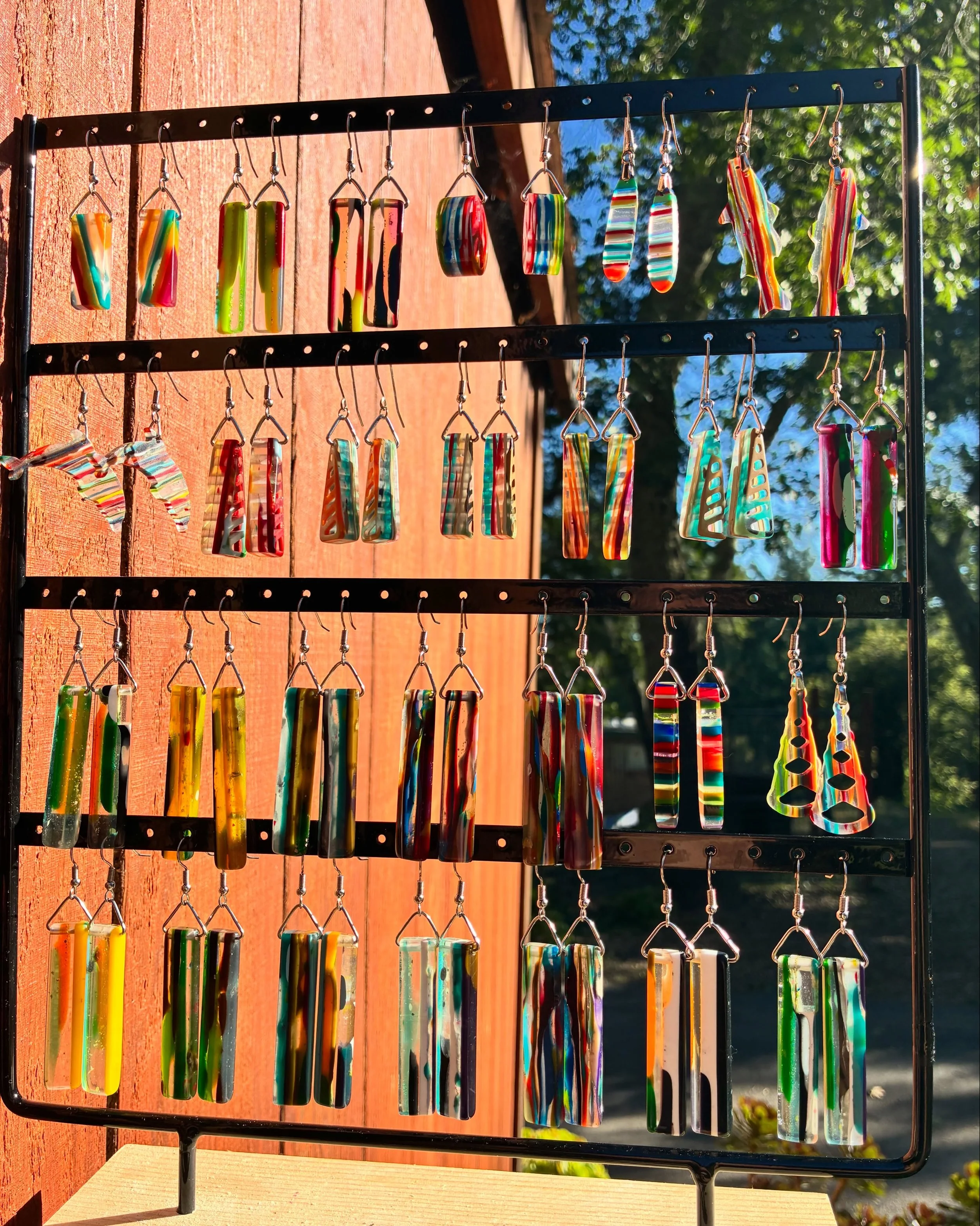 Some new earrings made this week! Come see these and much much more TOMORROW at the Mountain Market! @mountain_market_ 
#surfite #surfitejewelry #earrings #santacruz #surf