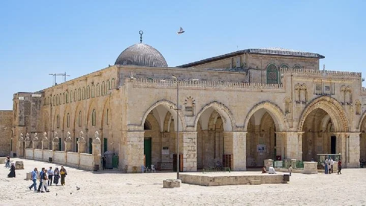 Thousands Gather at Al-Aqsa Mosque for Eid al-Adha Prayers