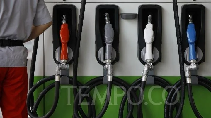 Falling Kapuas River Levels Disrupt Fuel Shipments to Sintang