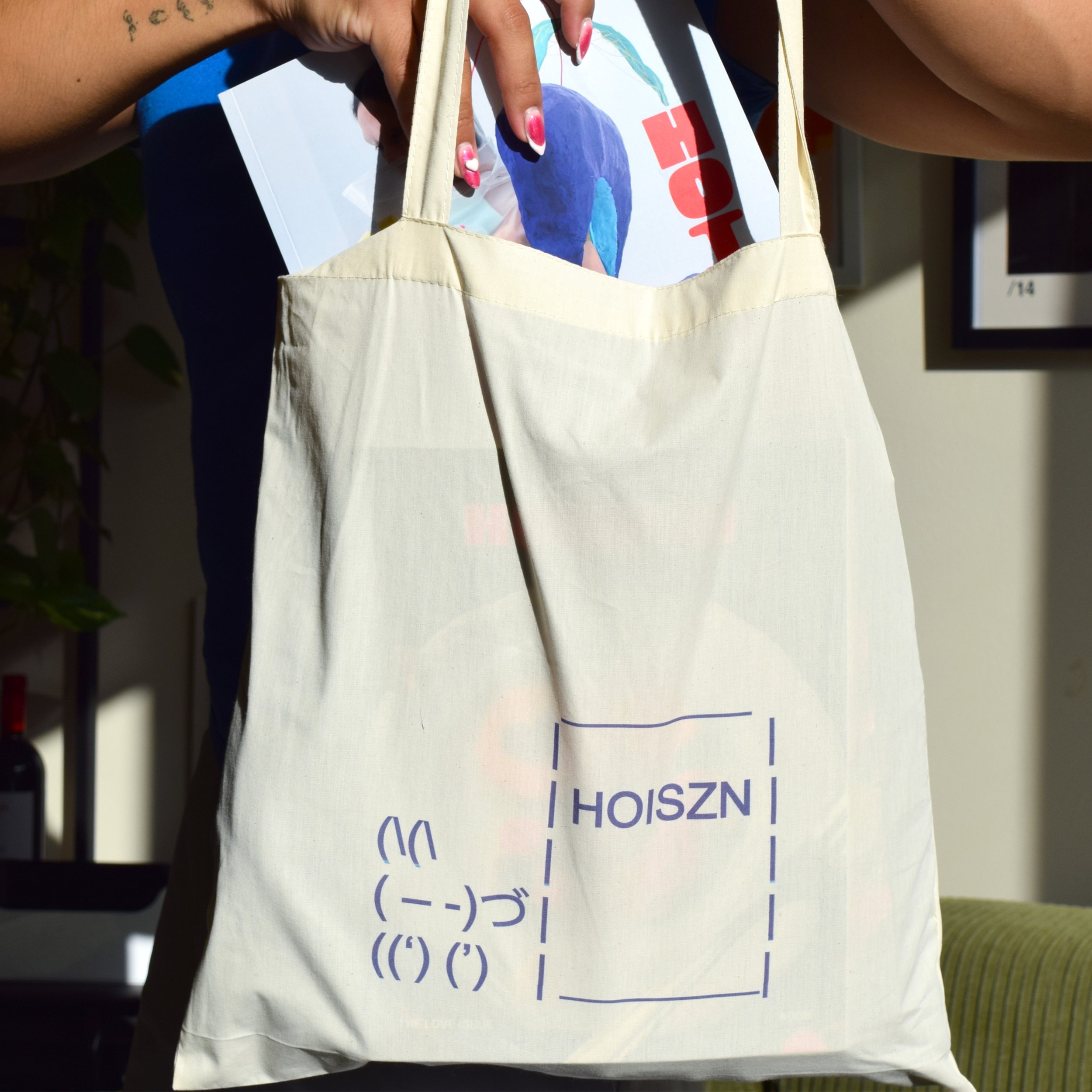 _0001_HOISZN tote 2.jpg