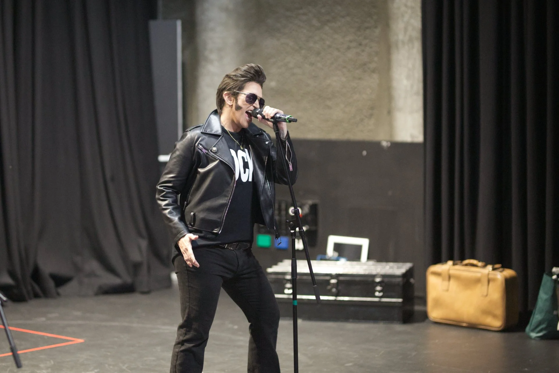 Behind the Scenes_004.jpg