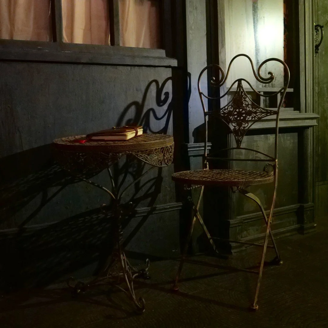 Alleyway street scene in Kidnapped escape room, Sydney