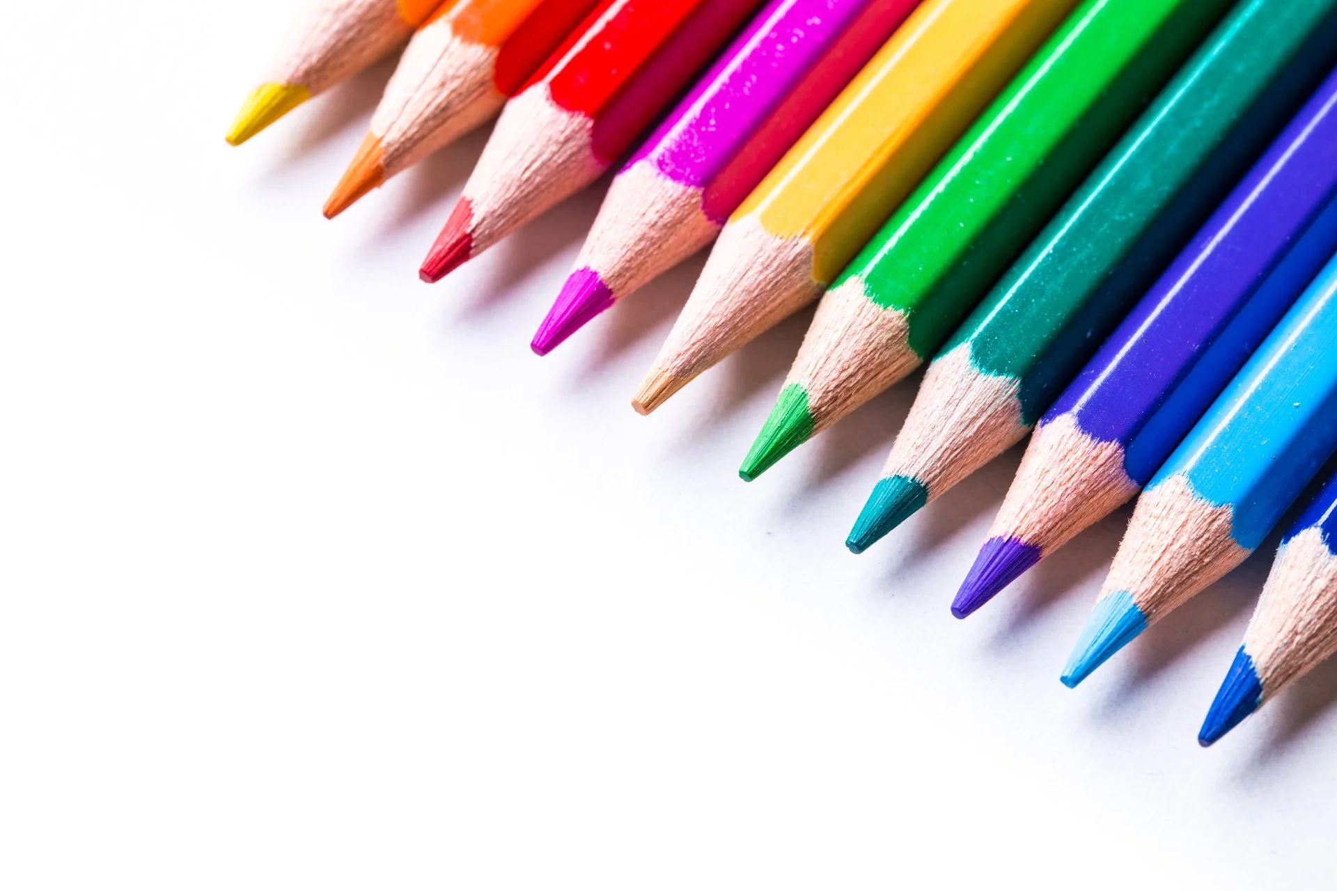 Array of colored pencils that are all different colors.