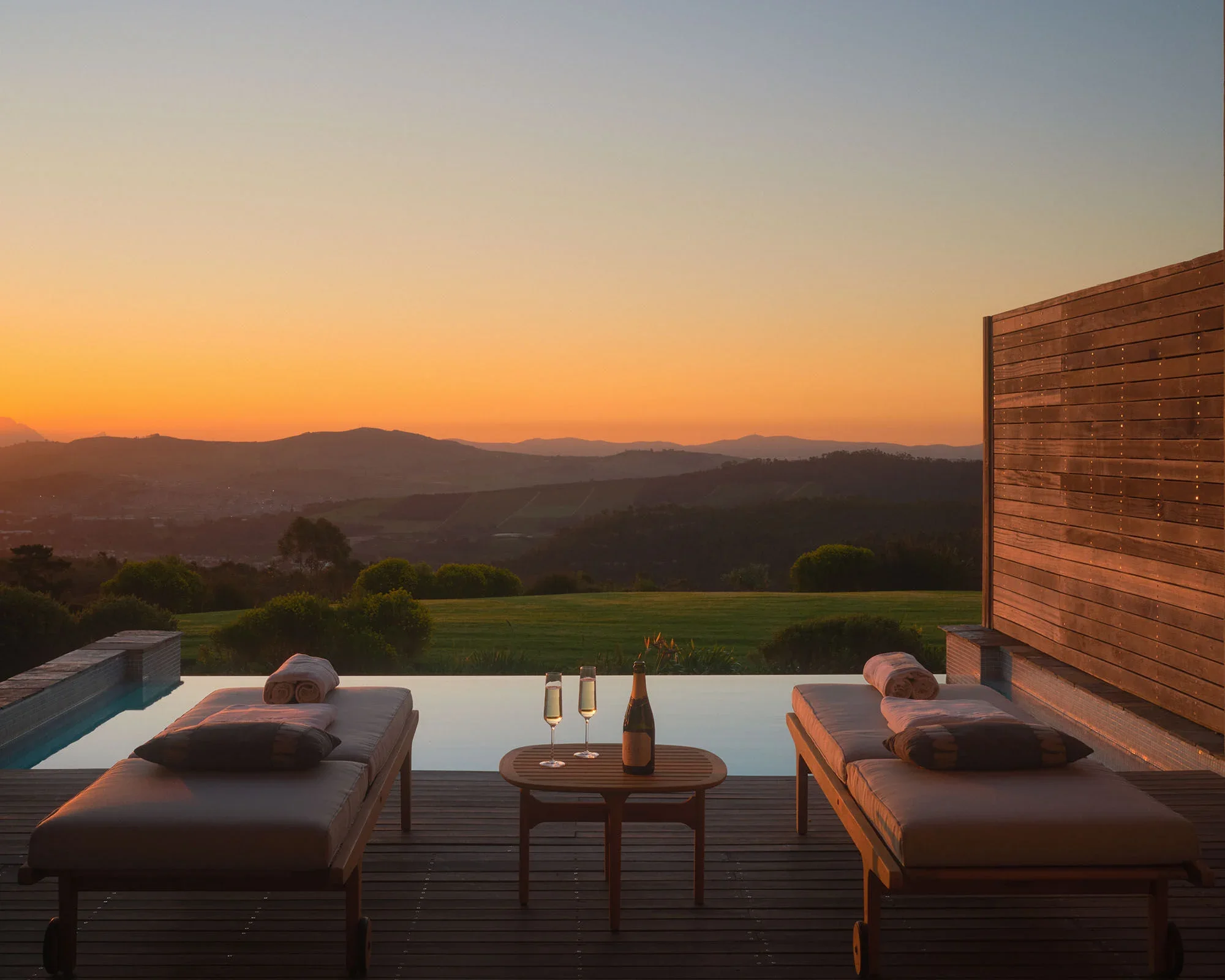 How a Private Travel Concierge Structures a Complex Multi-City Journey