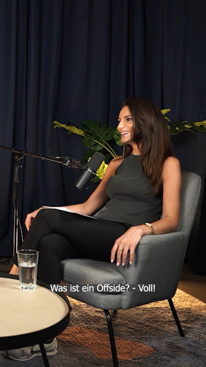 Episode 1 von “Steilpass - hosted by SRF” ist da! Alle, die die Episode gestern im Live TV verpasst haben, können sie sich auf Play SRF oder SRF Sport anschauen.
Sarah Akanji hatte Shqipe Sylejmani zu Gast und mit ihr über ihr